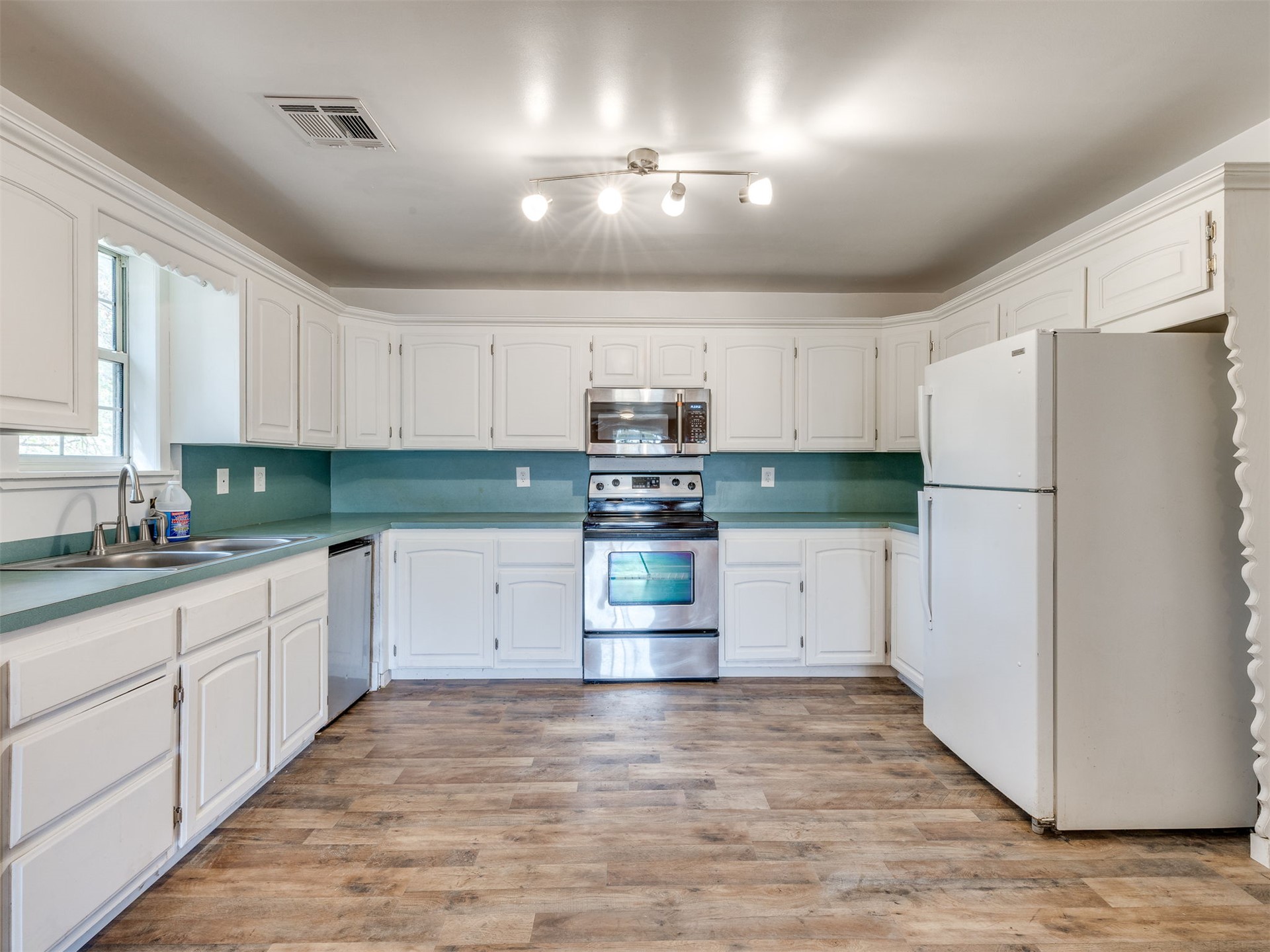 9711 Us Highway 60 Road Property Photo 20
