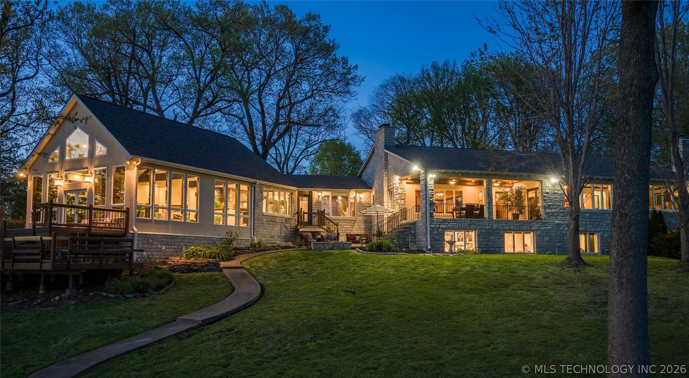 1446 Rockie Property Photo 4