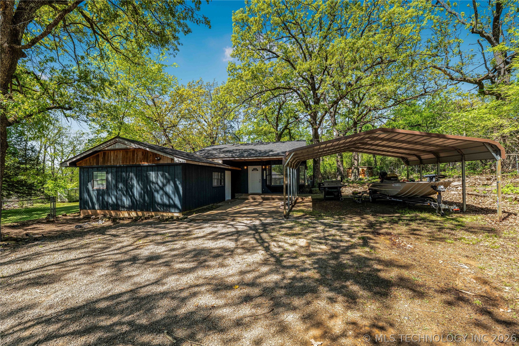719 N Cherry Property Photo 1