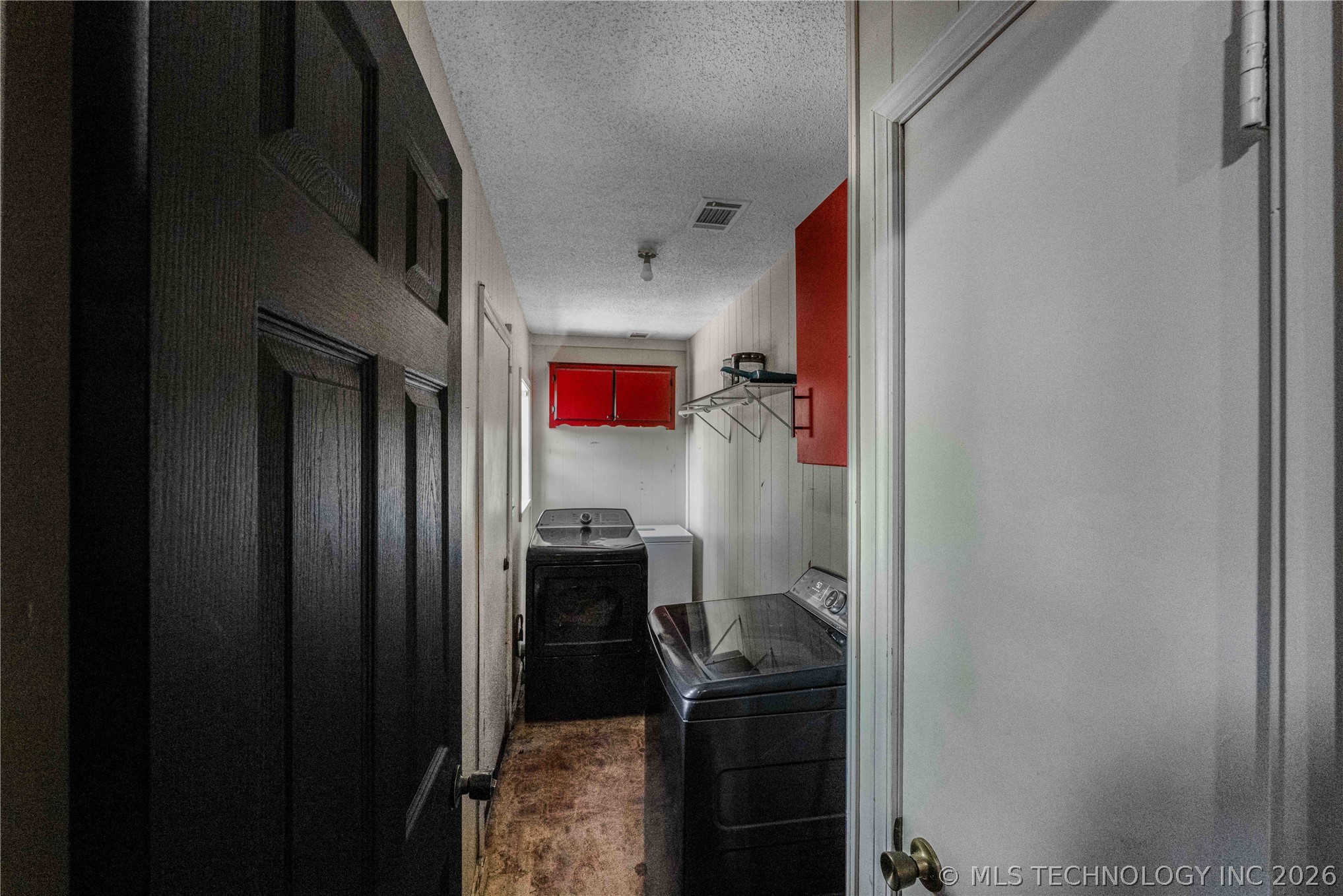 719 N Cherry Property Photo 14