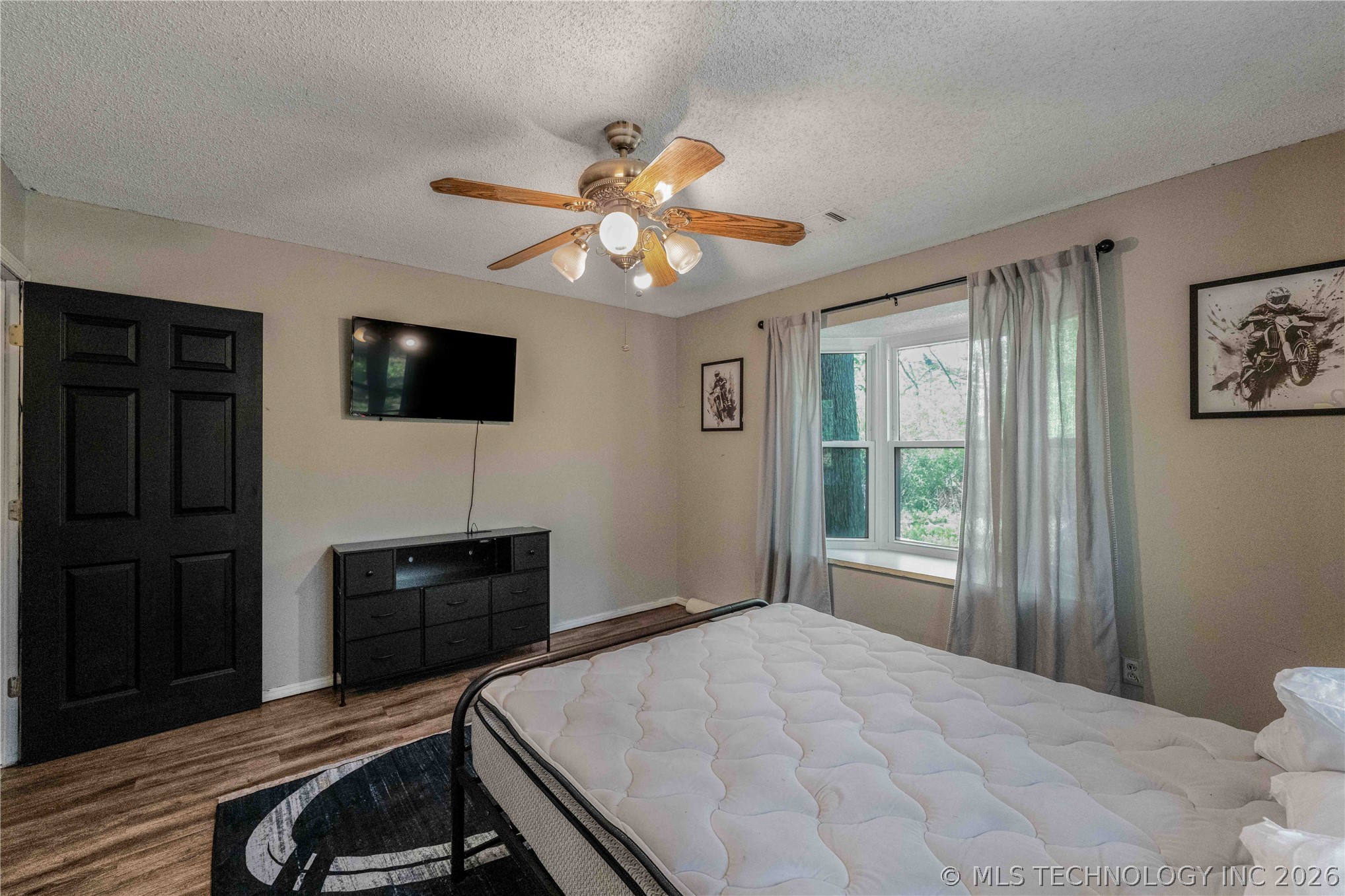 719 N Cherry Property Photo 17