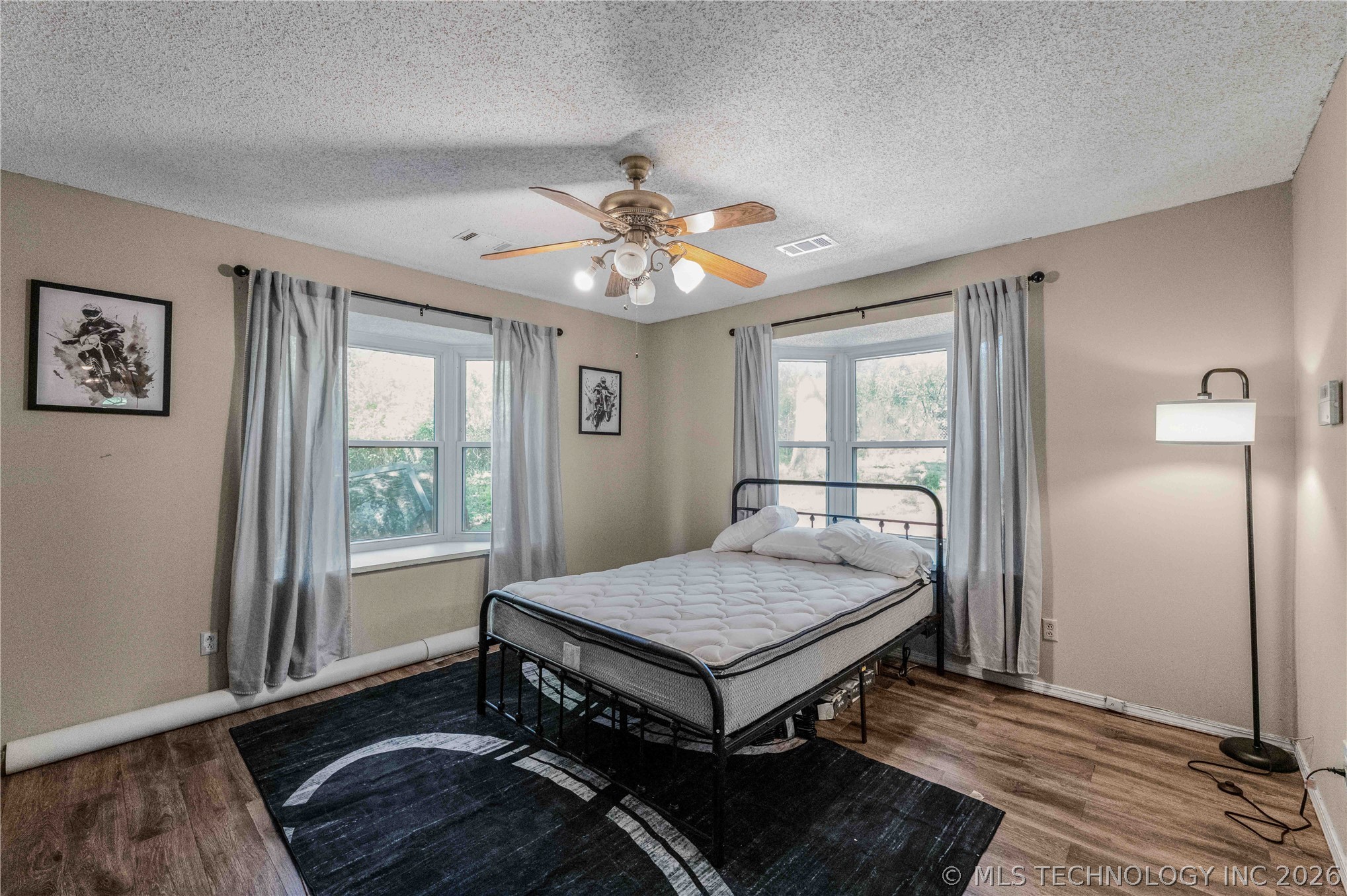 719 N Cherry Property Photo 18