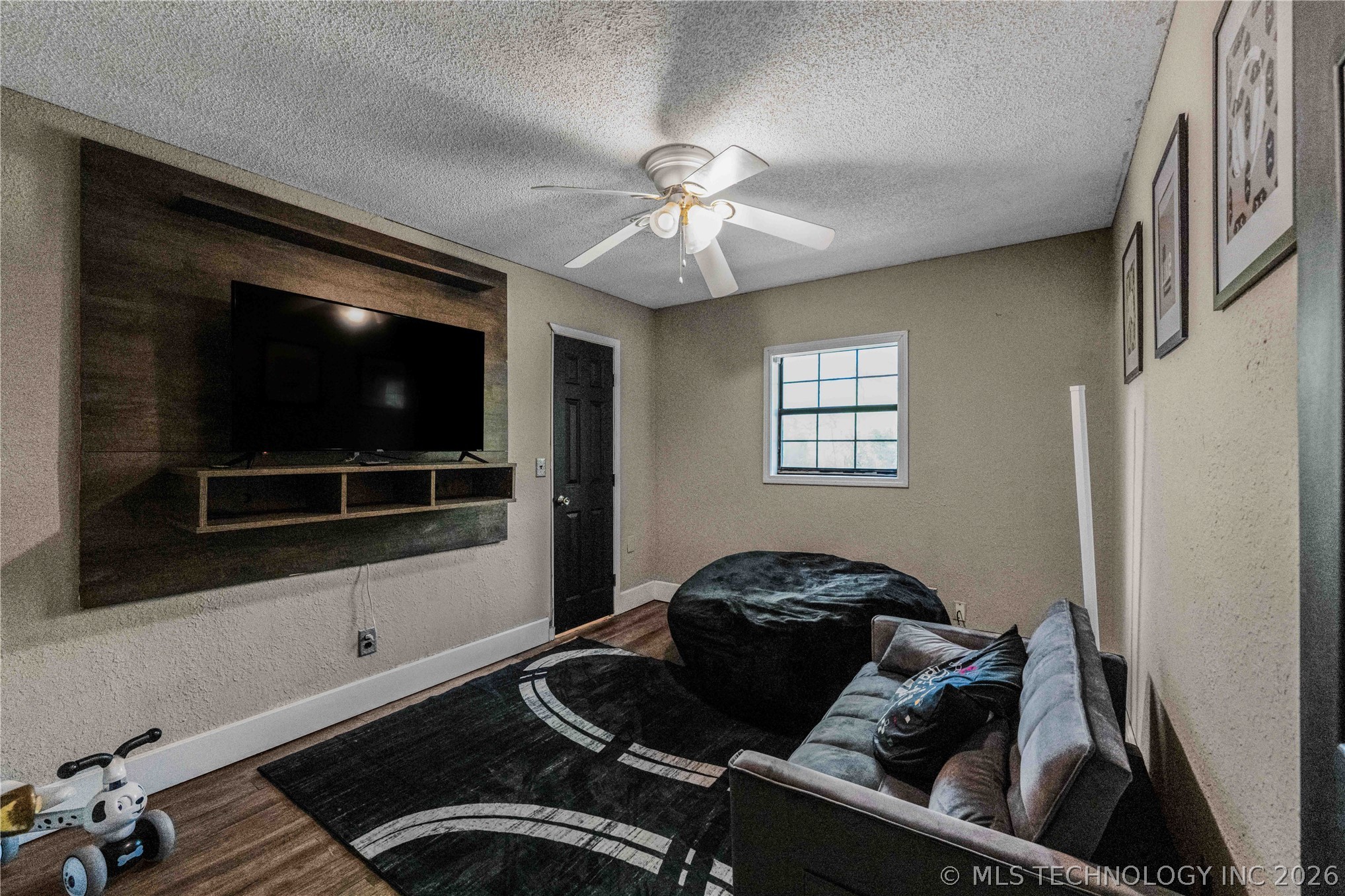 719 N Cherry Property Photo 20