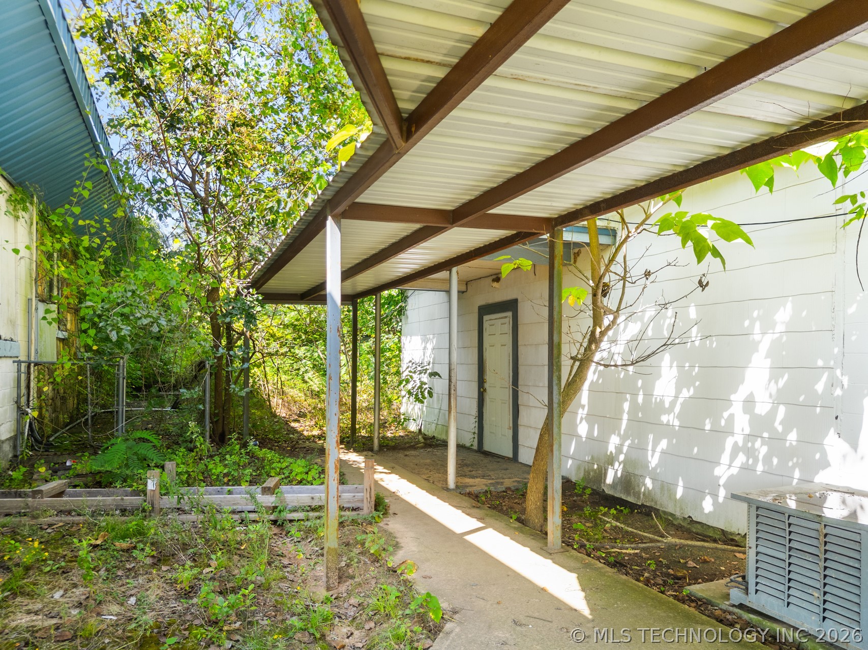 201 N Everidge Street Property Photo 10