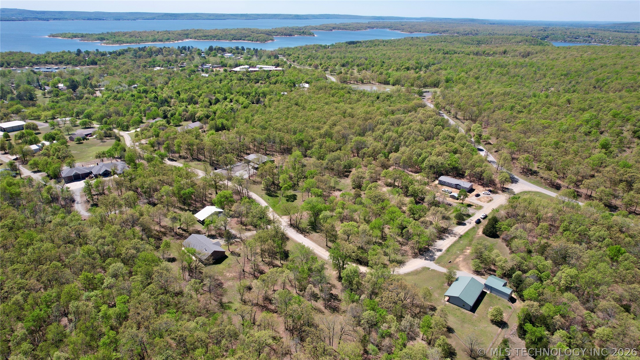 26 Duchess Creek Property Photo 13