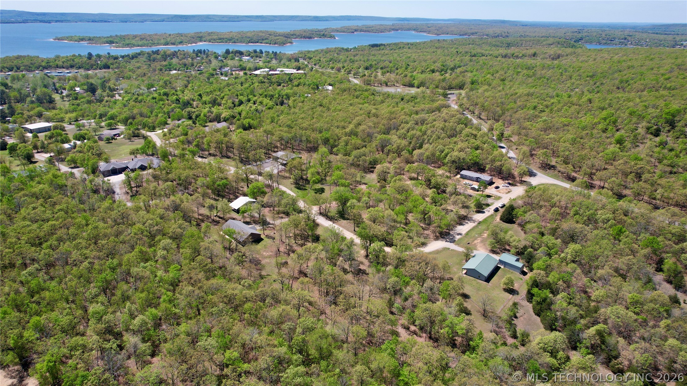 26 Duchess Creek Property Photo 14