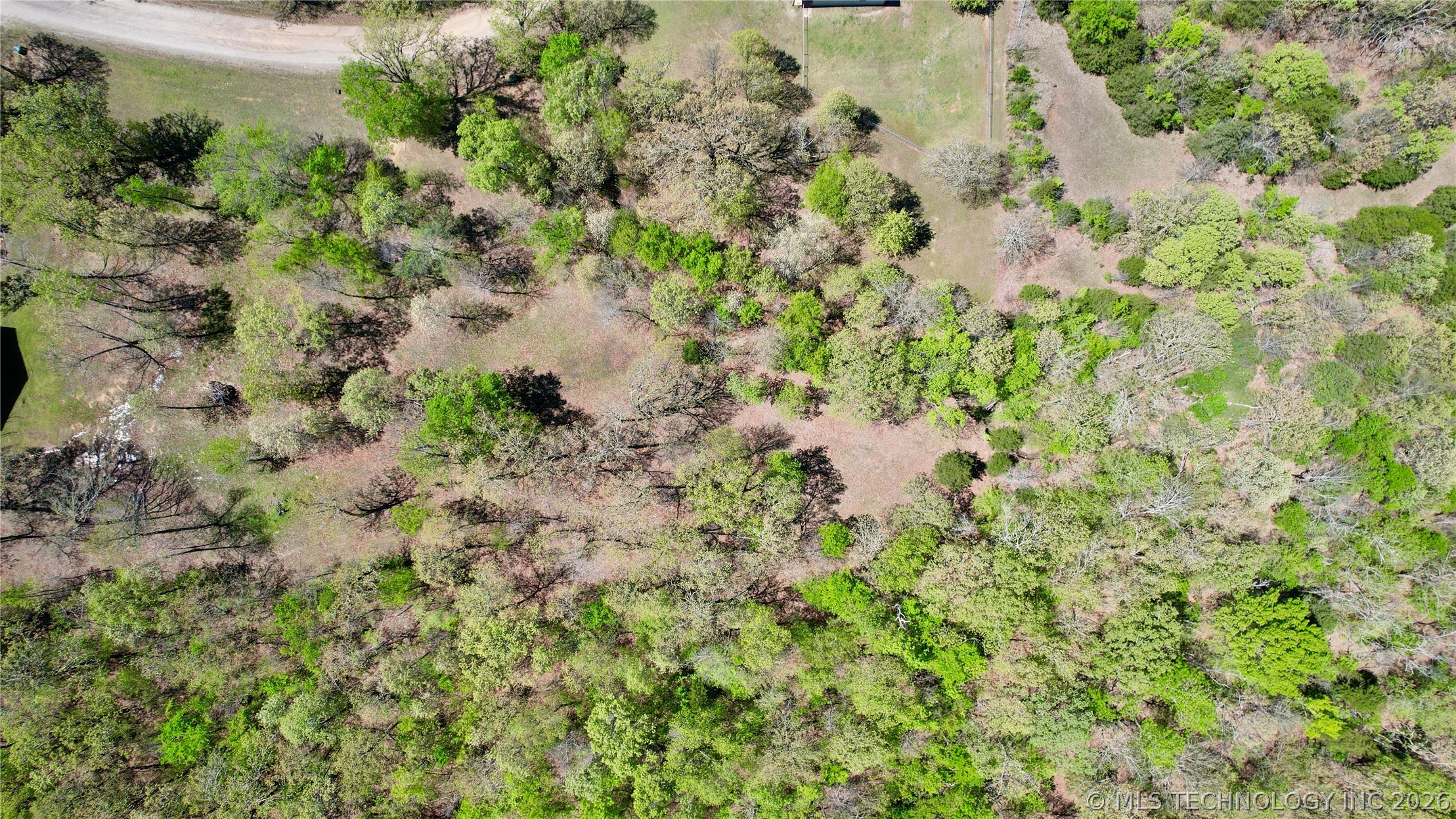 26 Duchess Creek Property Photo 15