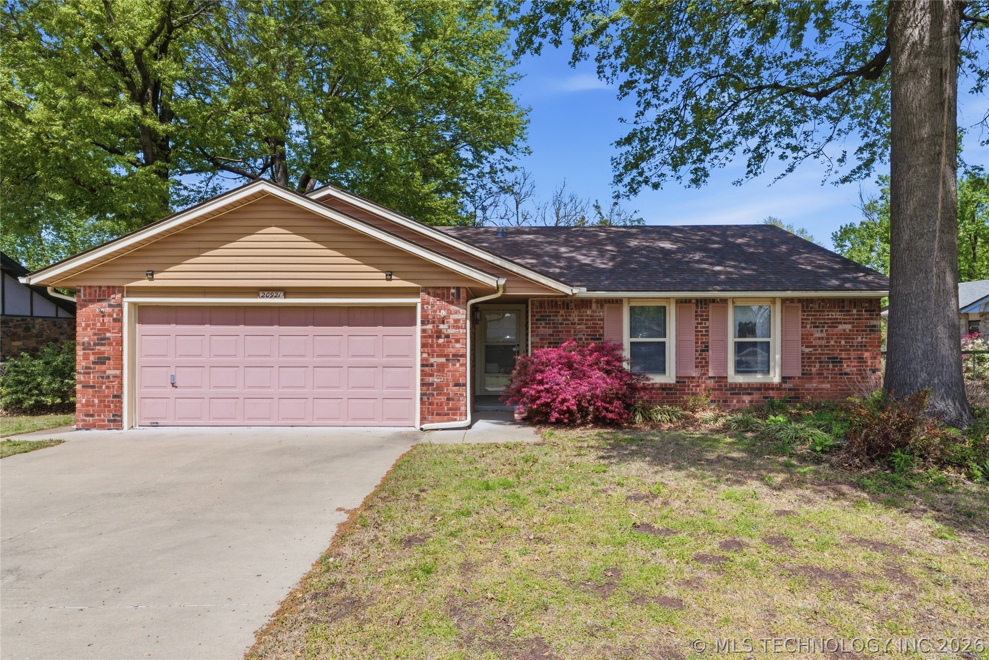 20921 E 37th Place S Property Photo 1