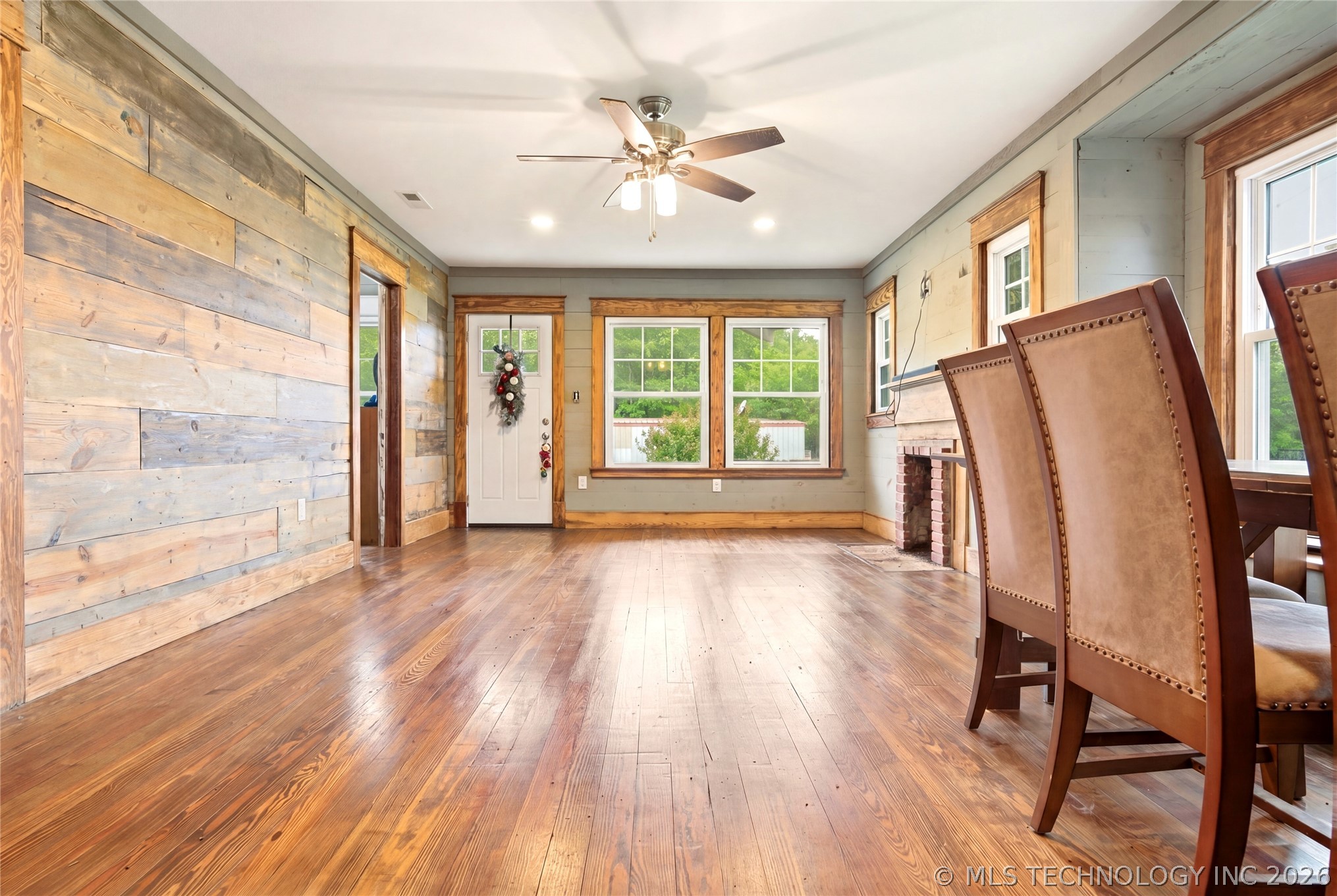22389 North Road Property Photo 14