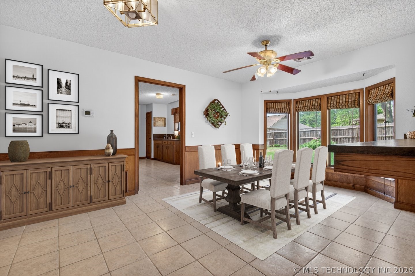 2550 Regency Road Property Photo 8