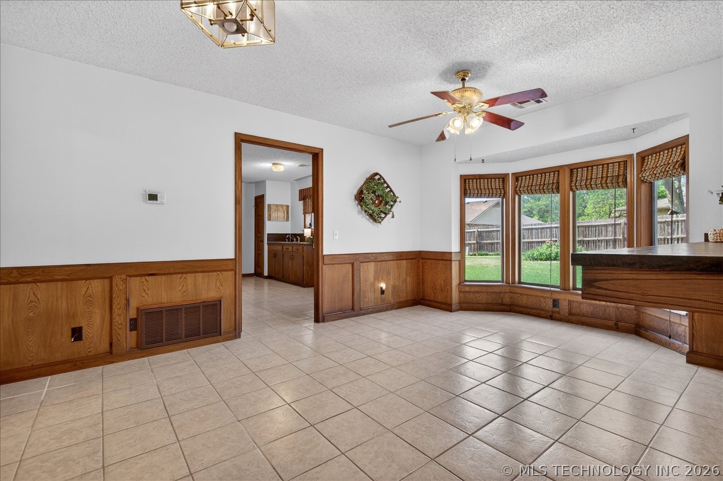 2550 Regency Road Property Photo 9