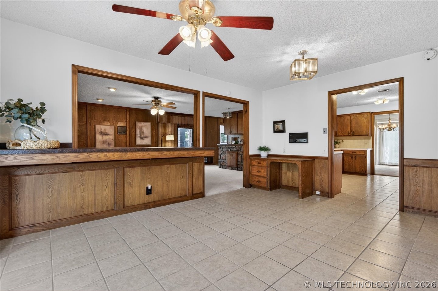 2550 Regency Road Property Photo 11