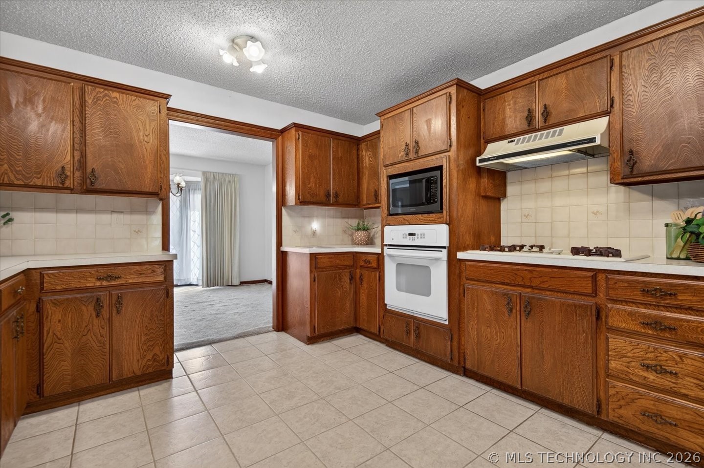 2550 Regency Road Property Photo 14