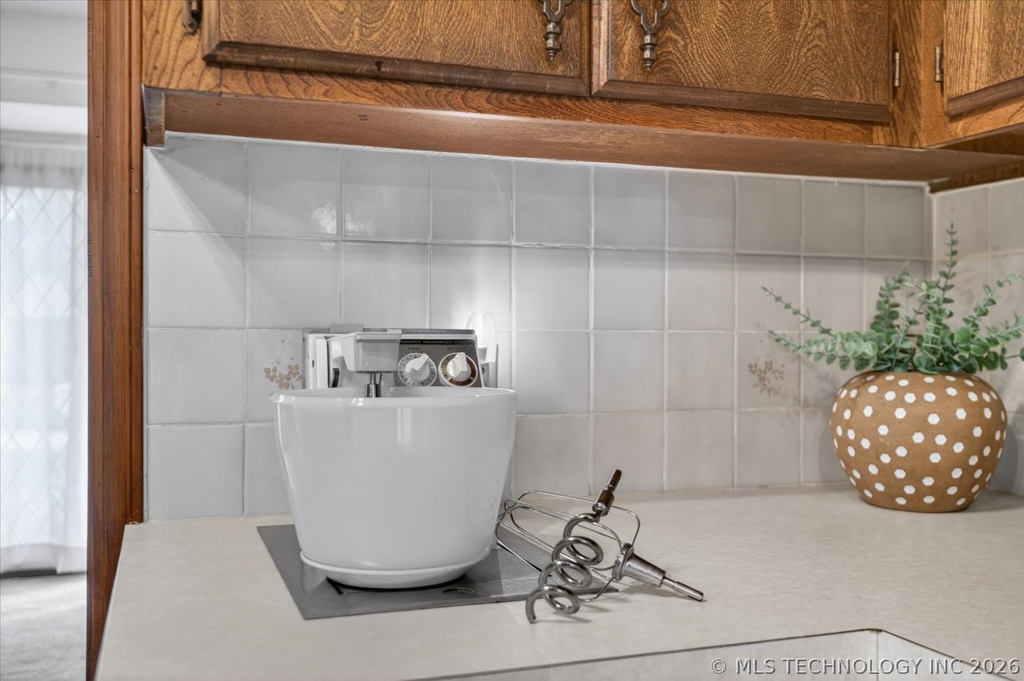 2550 Regency Road Property Photo 15