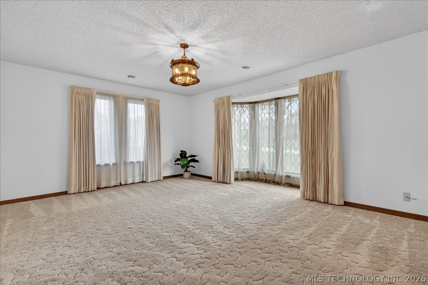 2550 Regency Road Property Photo 21