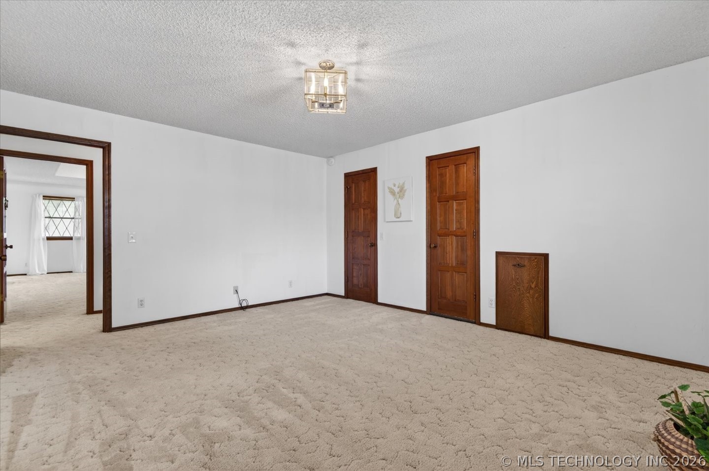 2550 Regency Road Property Photo 33