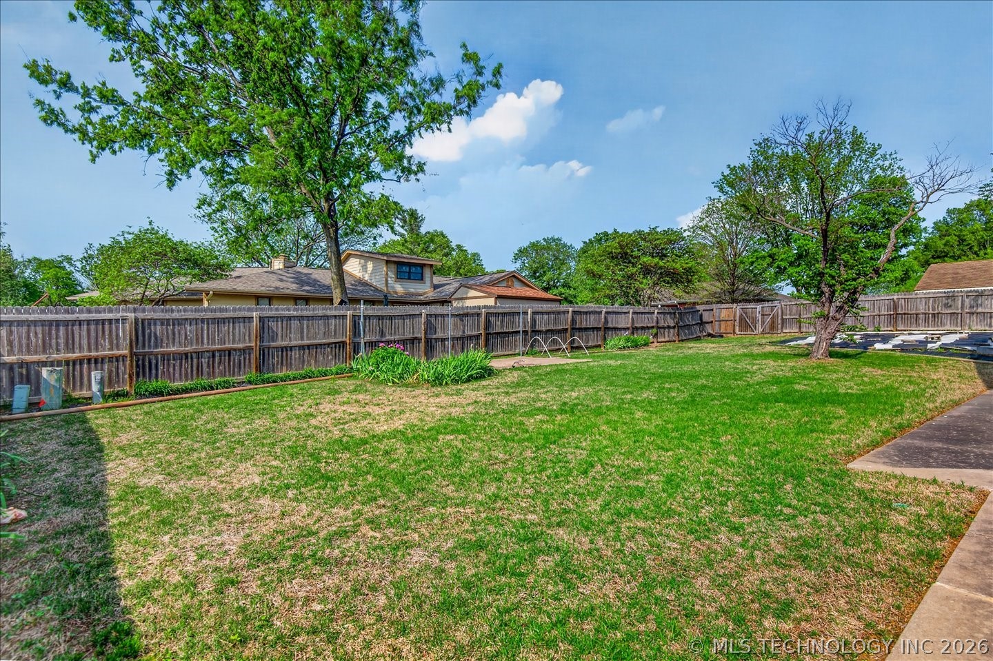 2550 Regency Road Property Photo 44