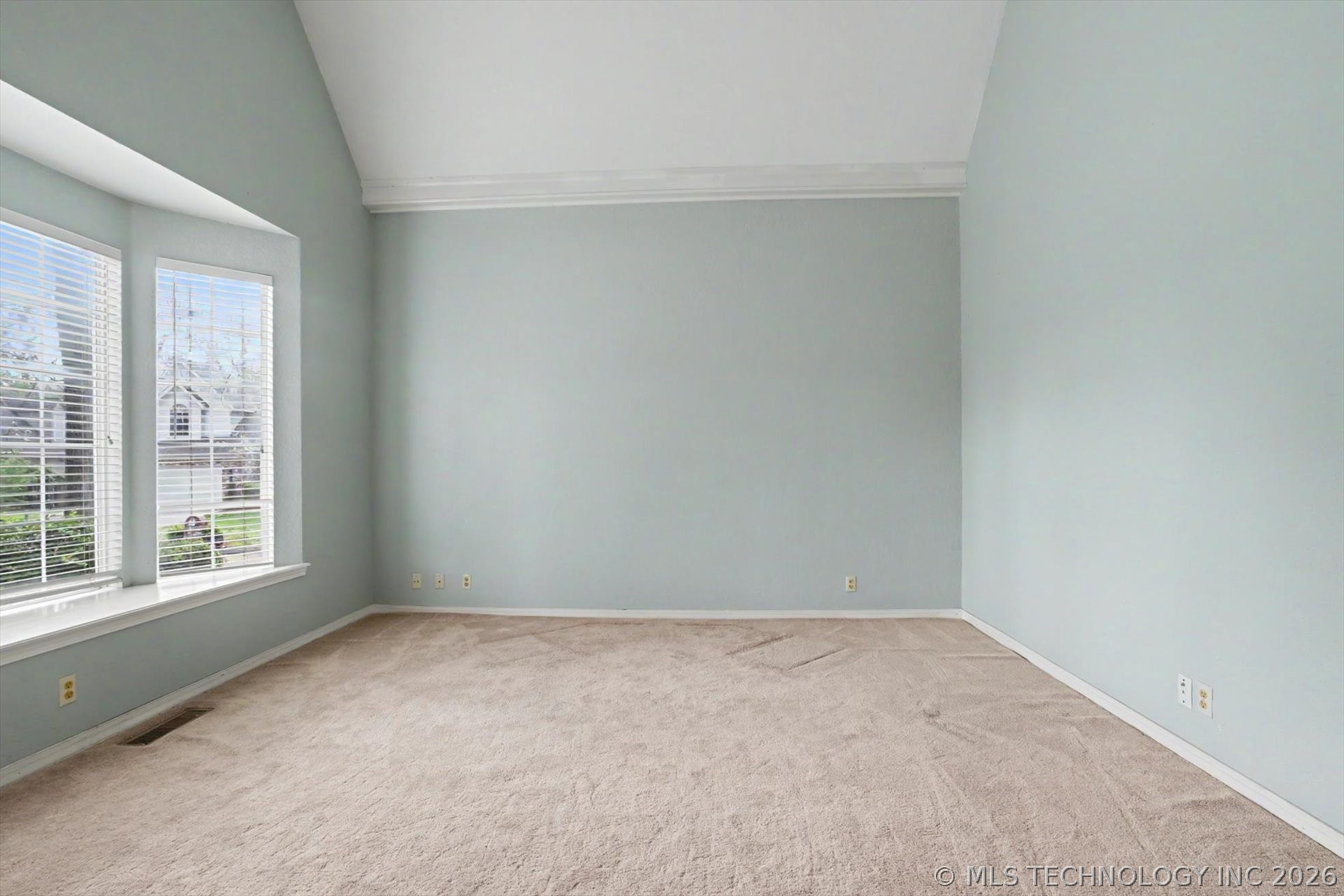 6828 S Richmond Place Property Photo 12