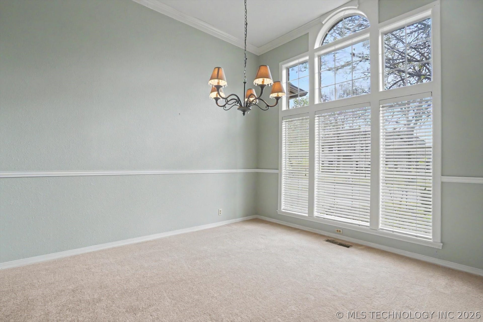 6828 S Richmond Place Property Photo 14