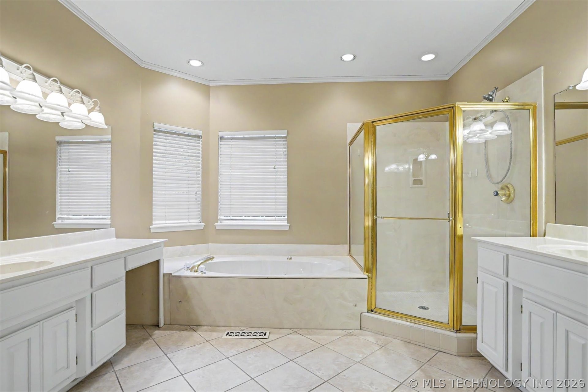 6828 S Richmond Place Property Photo 22