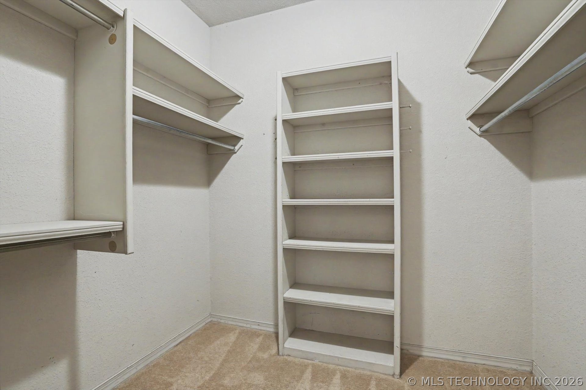6828 S Richmond Place Property Photo 23