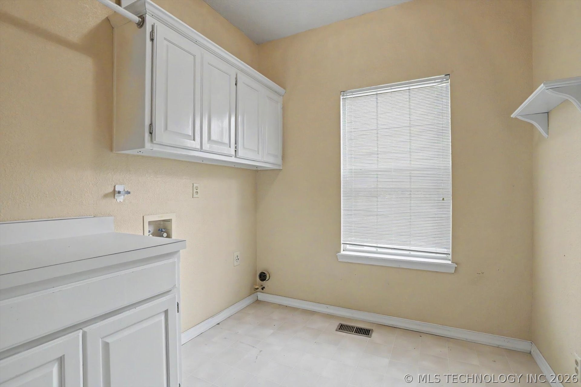 6828 S Richmond Place Property Photo 24