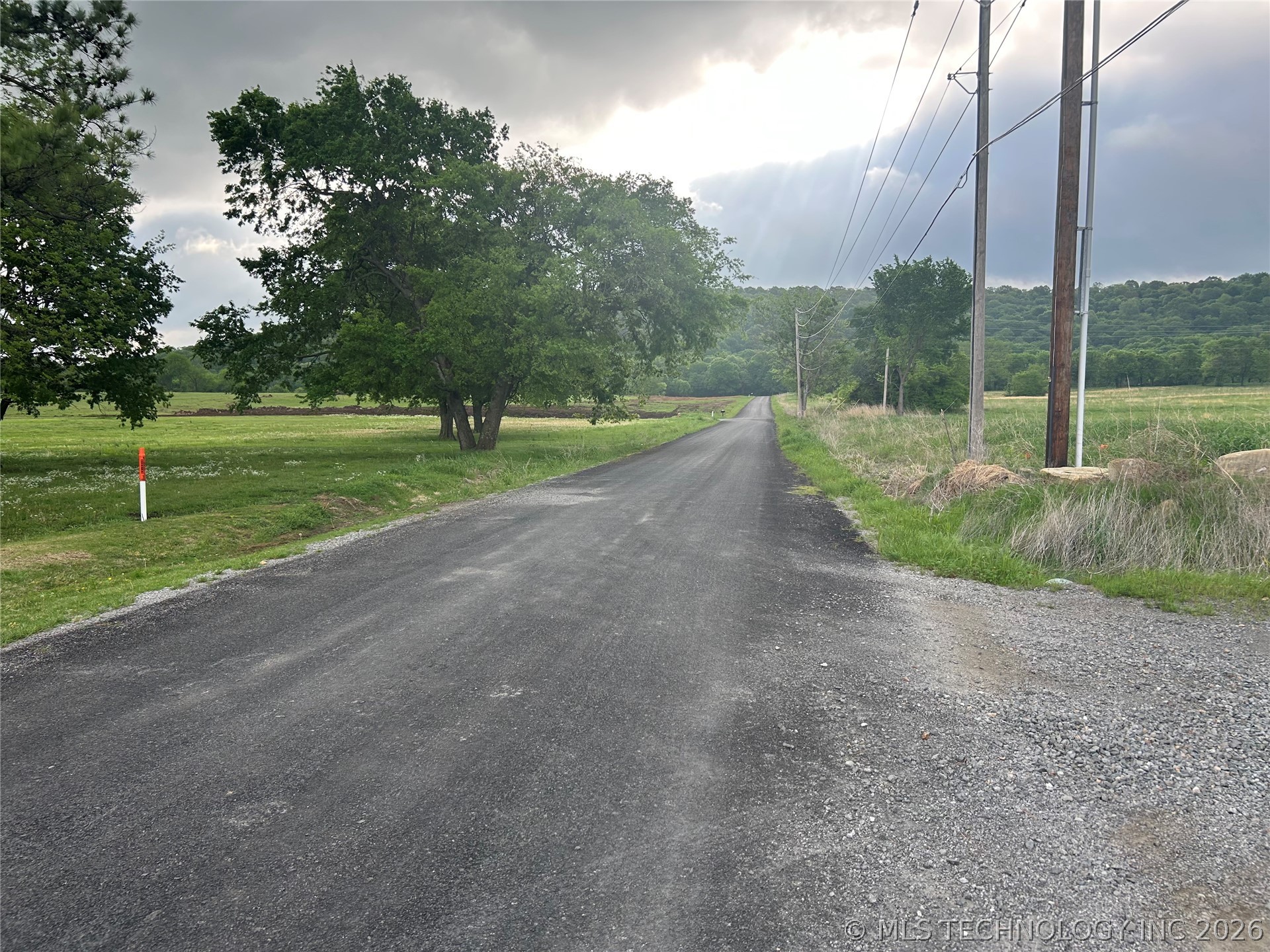 3 E Thunder Road Property Photo 7