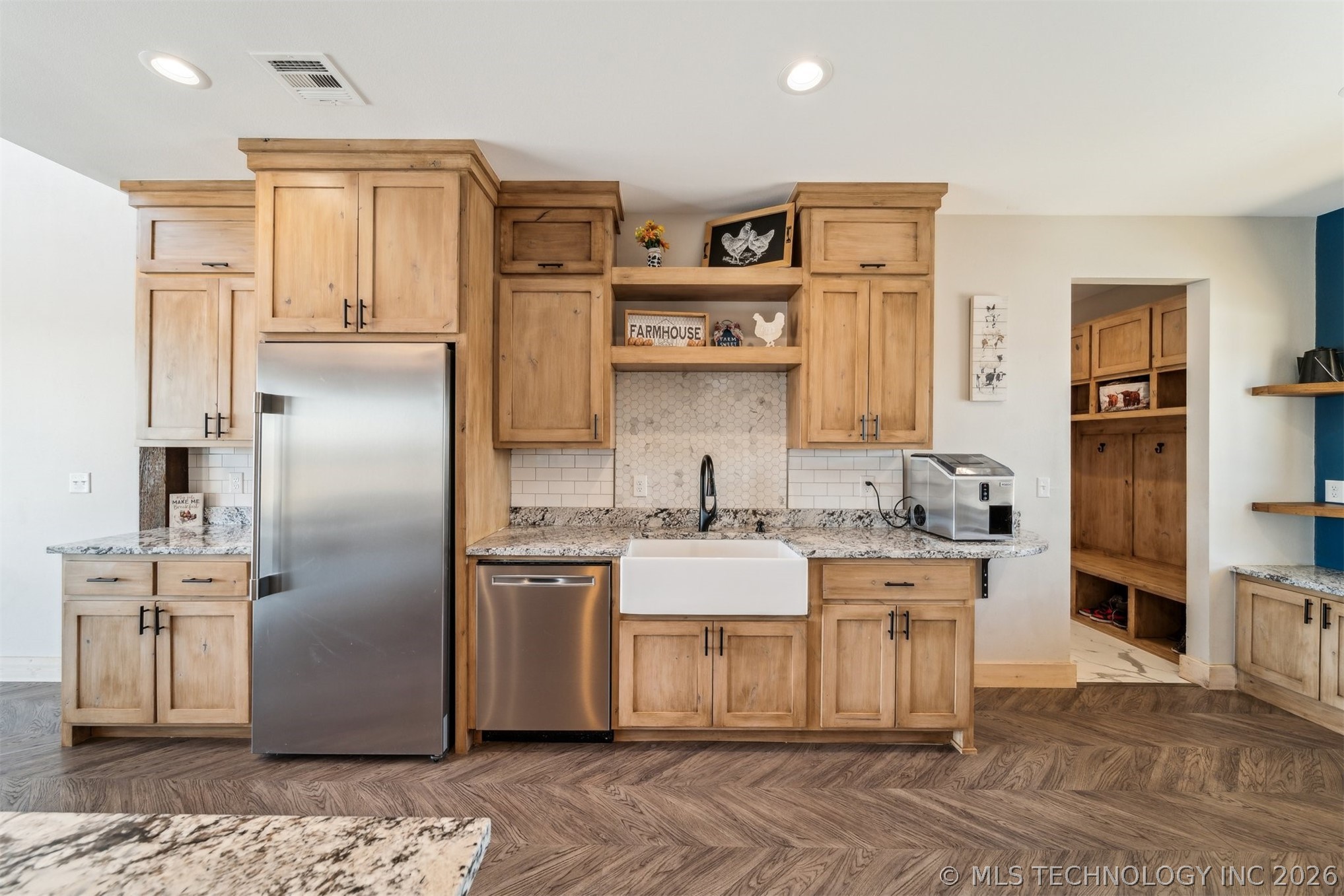 9501 S 4170 Road Property Photo 17