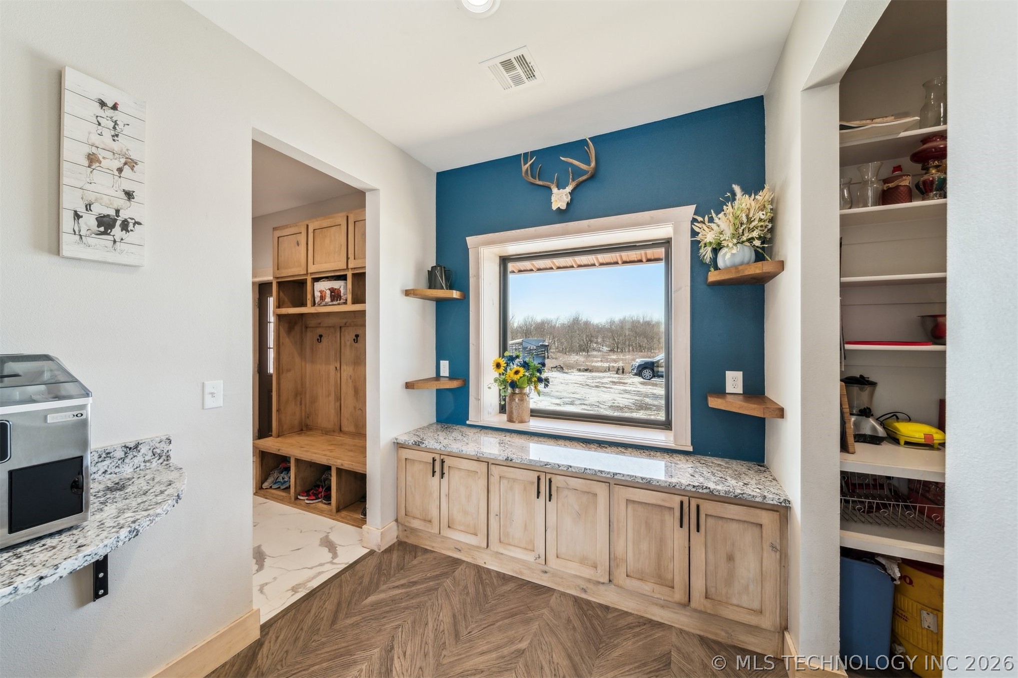 9501 S 4170 Road Property Photo 22