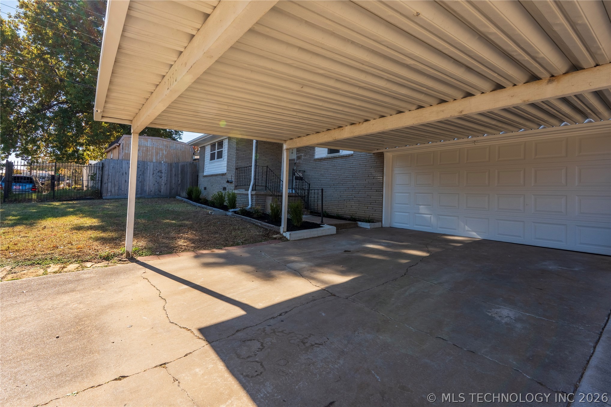 2150 S 80th East Avenue Property Photo 7