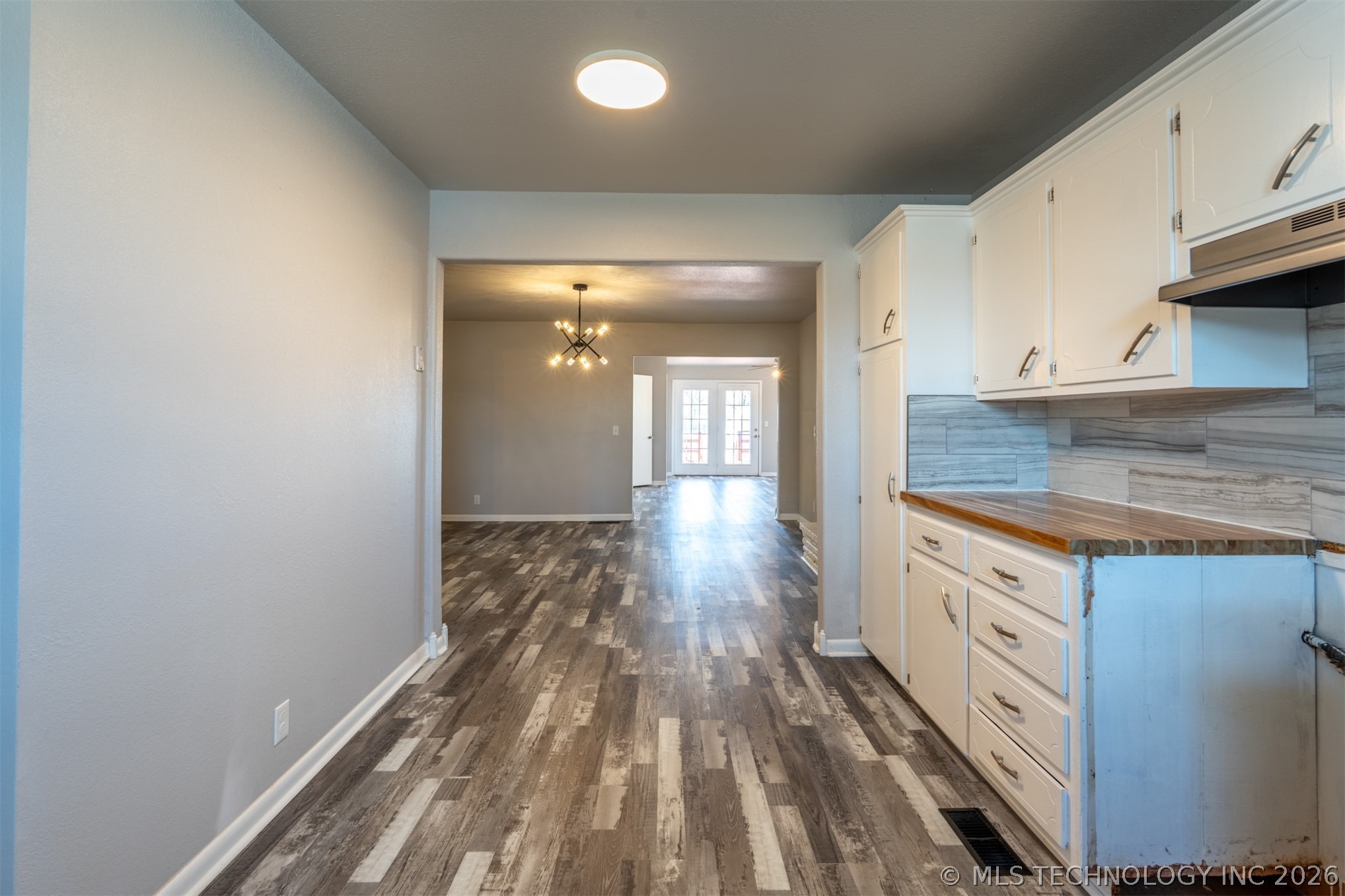 2150 S 80th East Avenue Property Photo 19