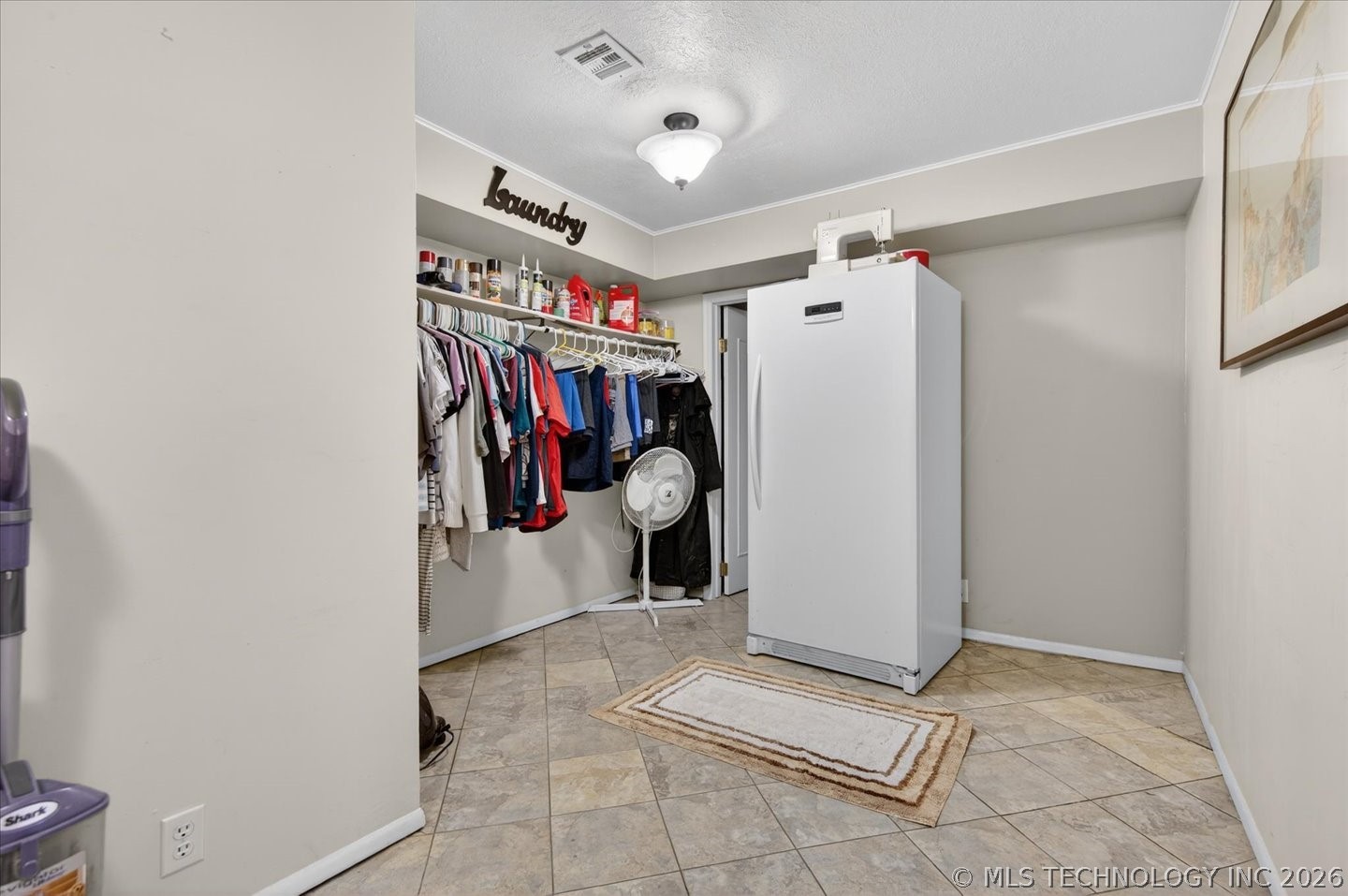 930 Briarwood Drive Property Photo 33