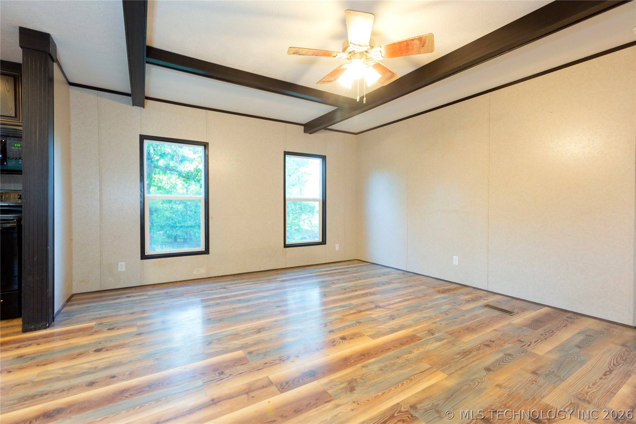 1487 Buds Point Road North Property Photo 3