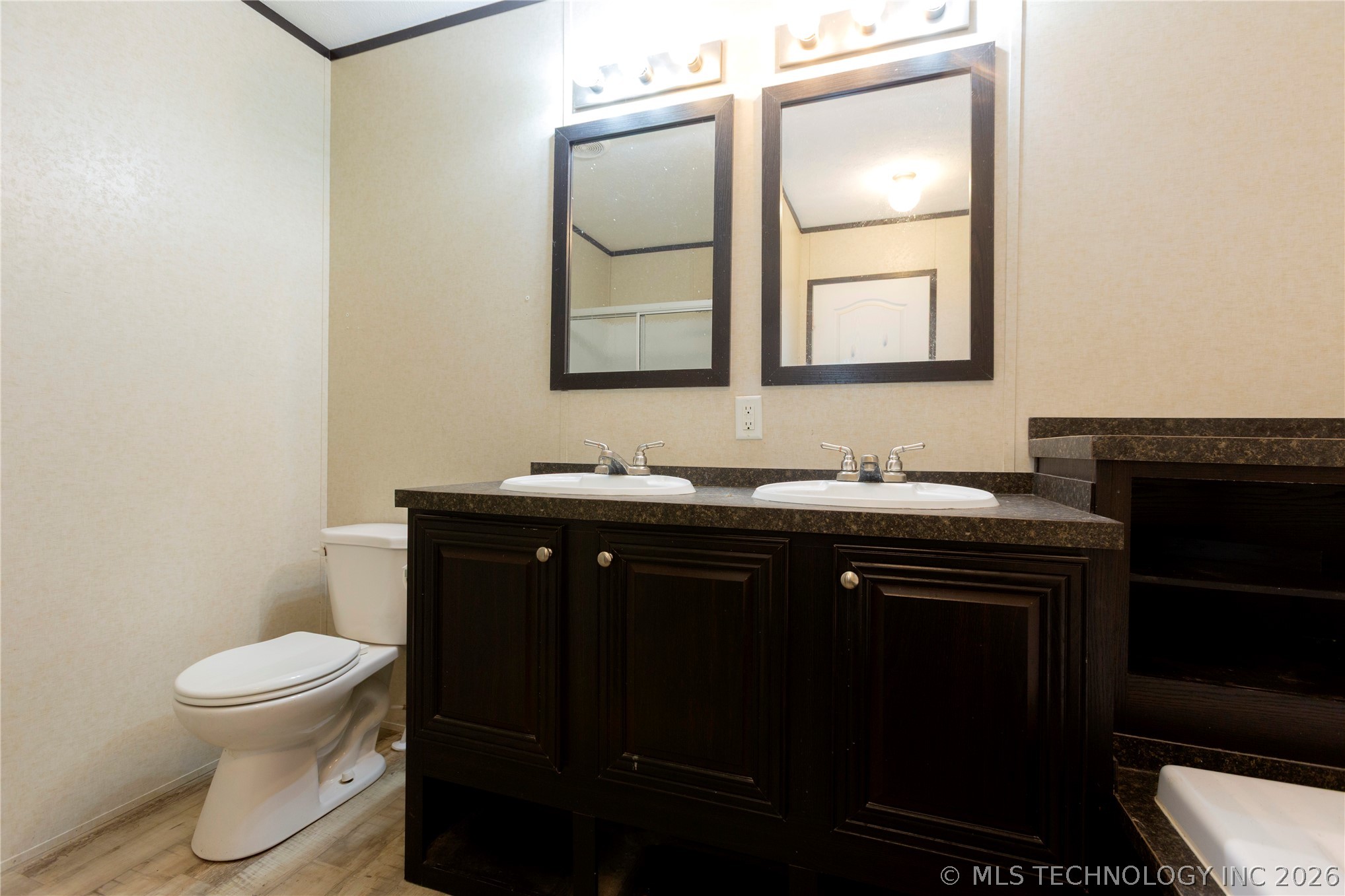 1487 Buds Point Road North Property Photo 16