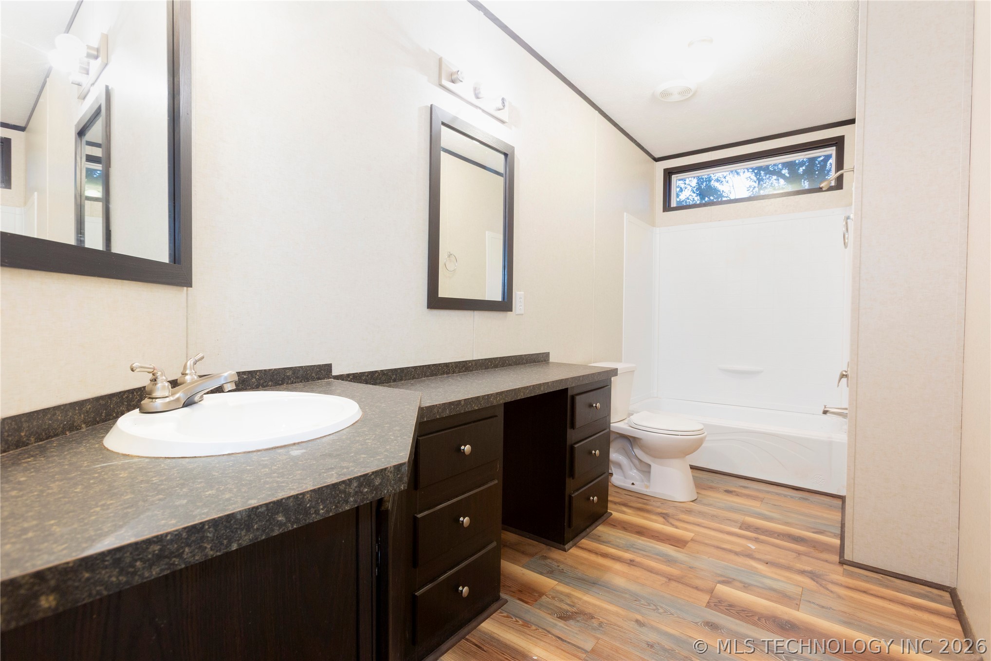 1487 Buds Point Road North Property Photo 23
