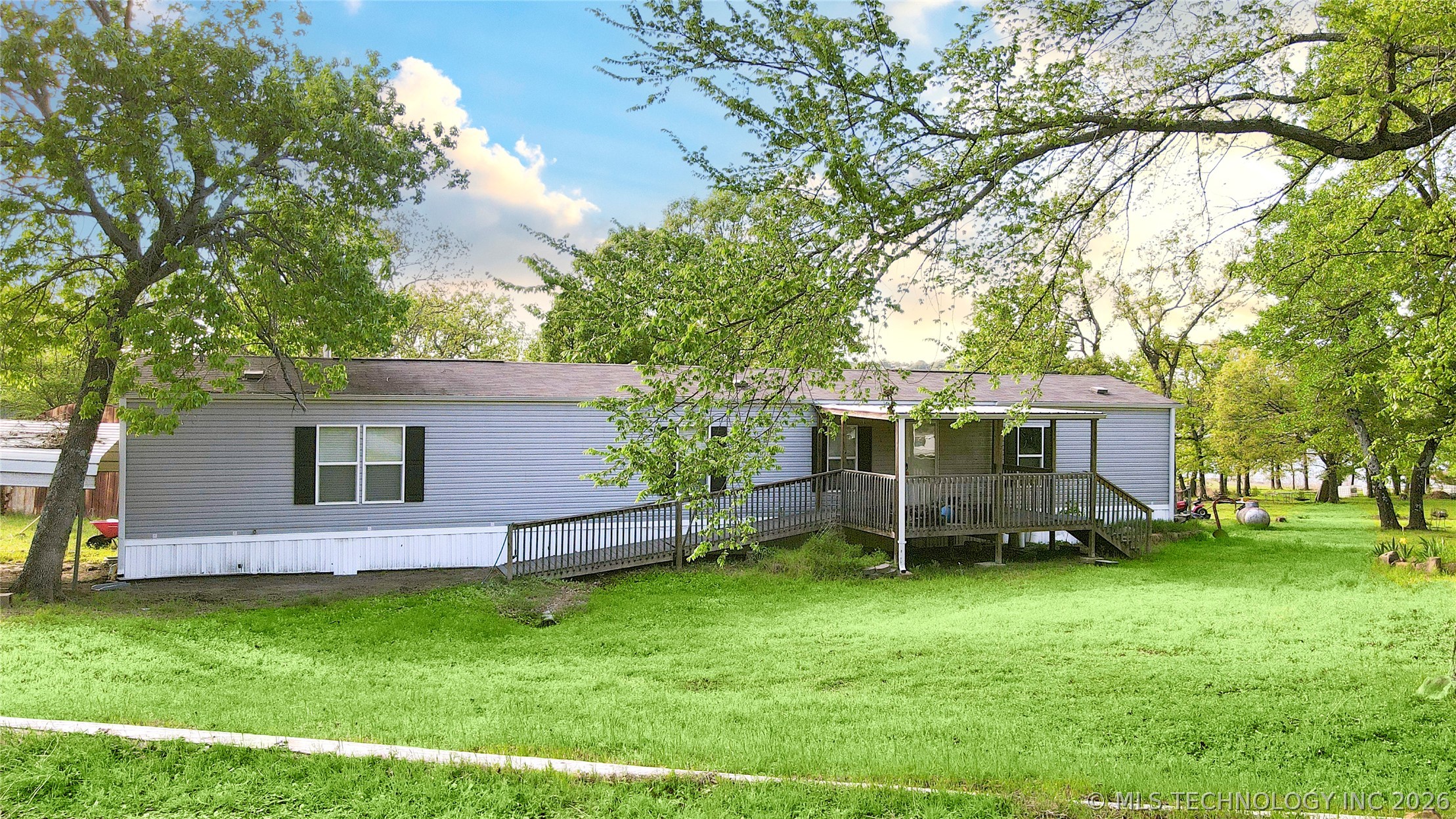 1487 Buds Point Road North Property Photo 38