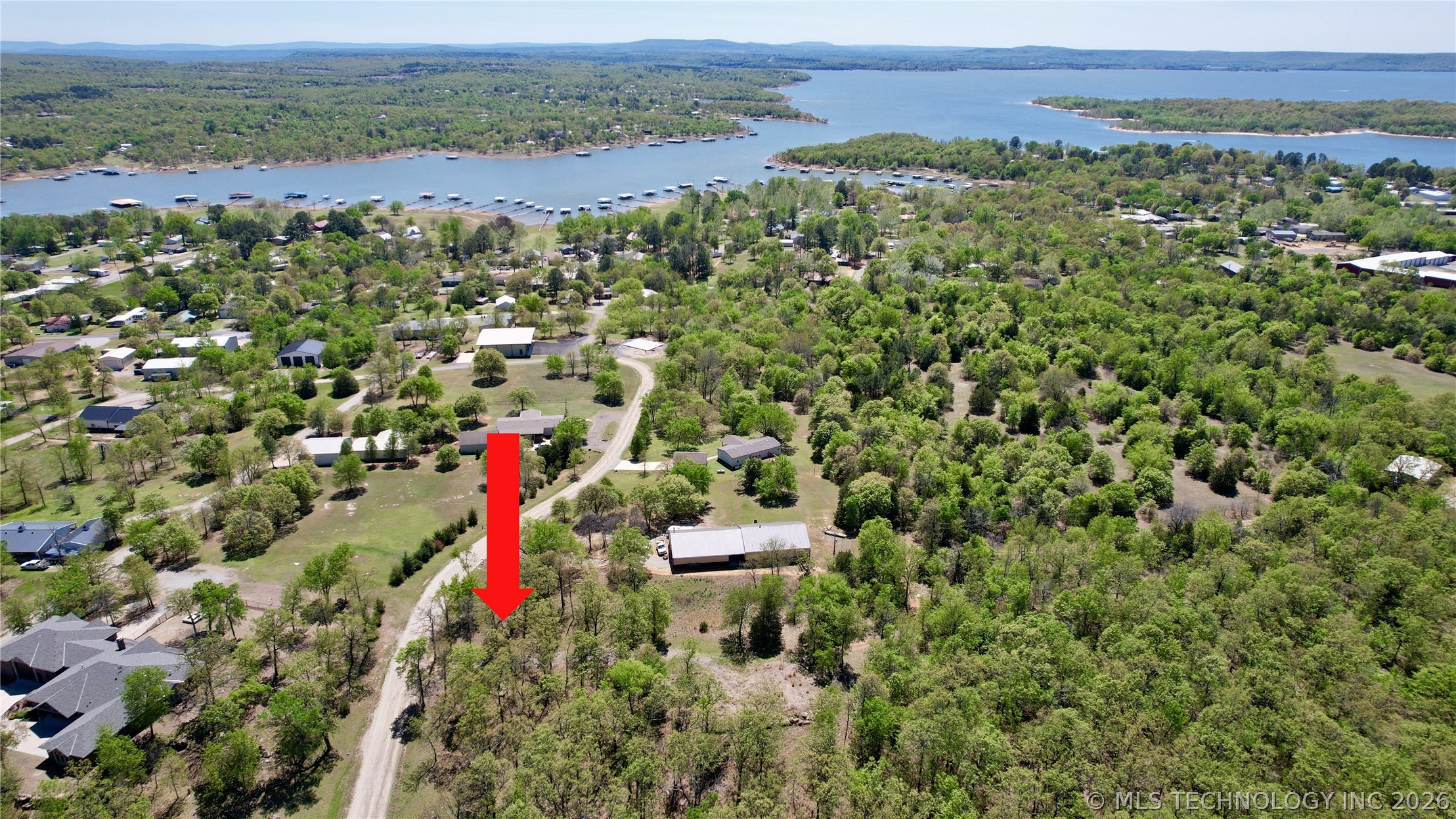 16 Duchess Creek Property Photo 8