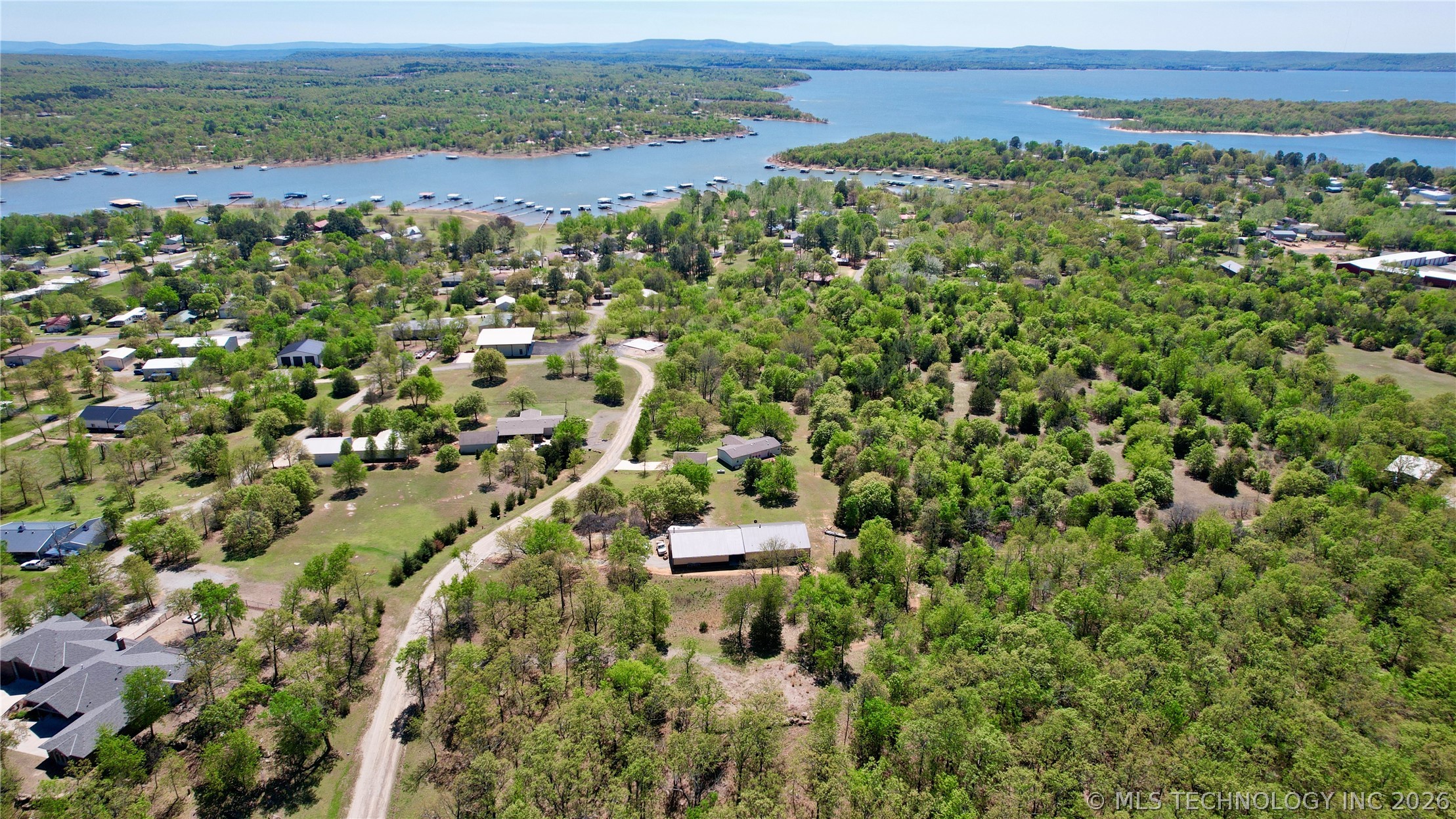 16 Duchess Creek Property Photo 9