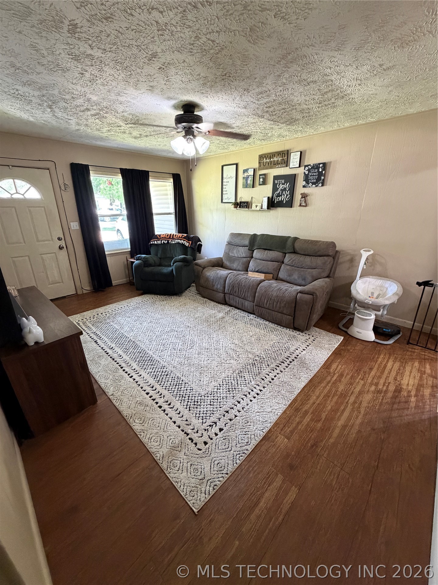 16 S Indianola Street Property Photo 3