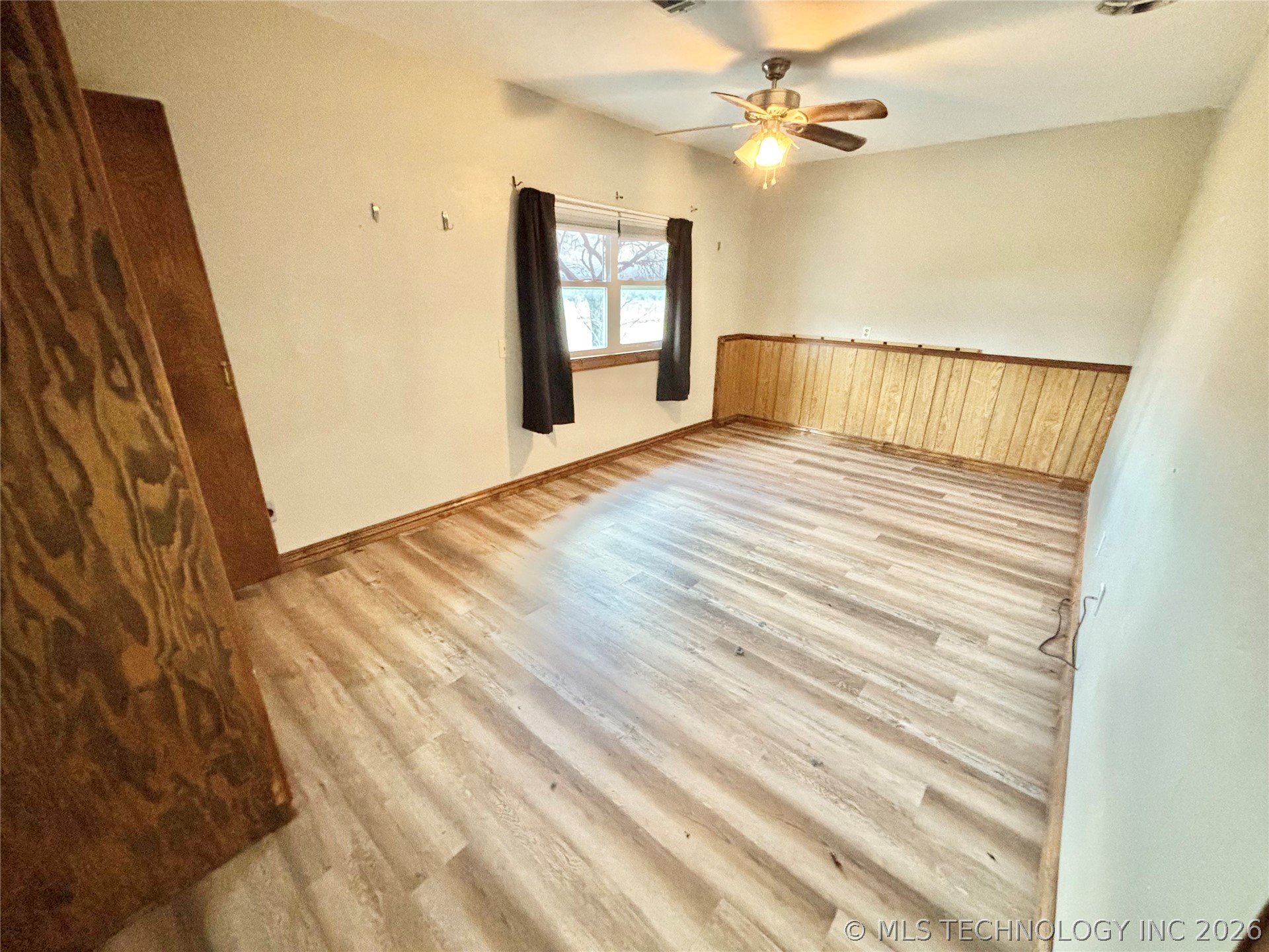 230 W Wolfhunters Lane Property Photo 12