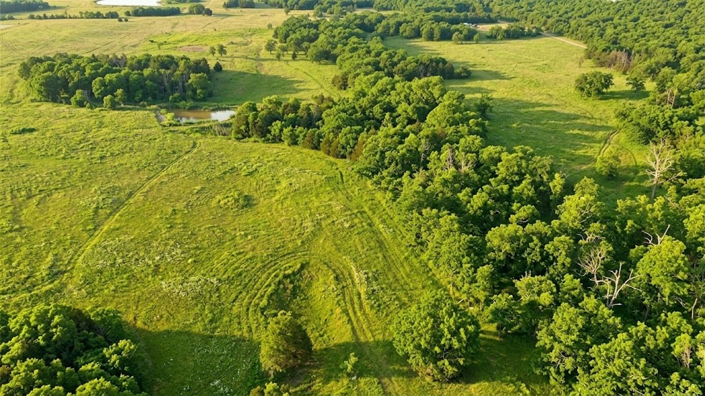 W Wolfhunters Lane Property Photo 3