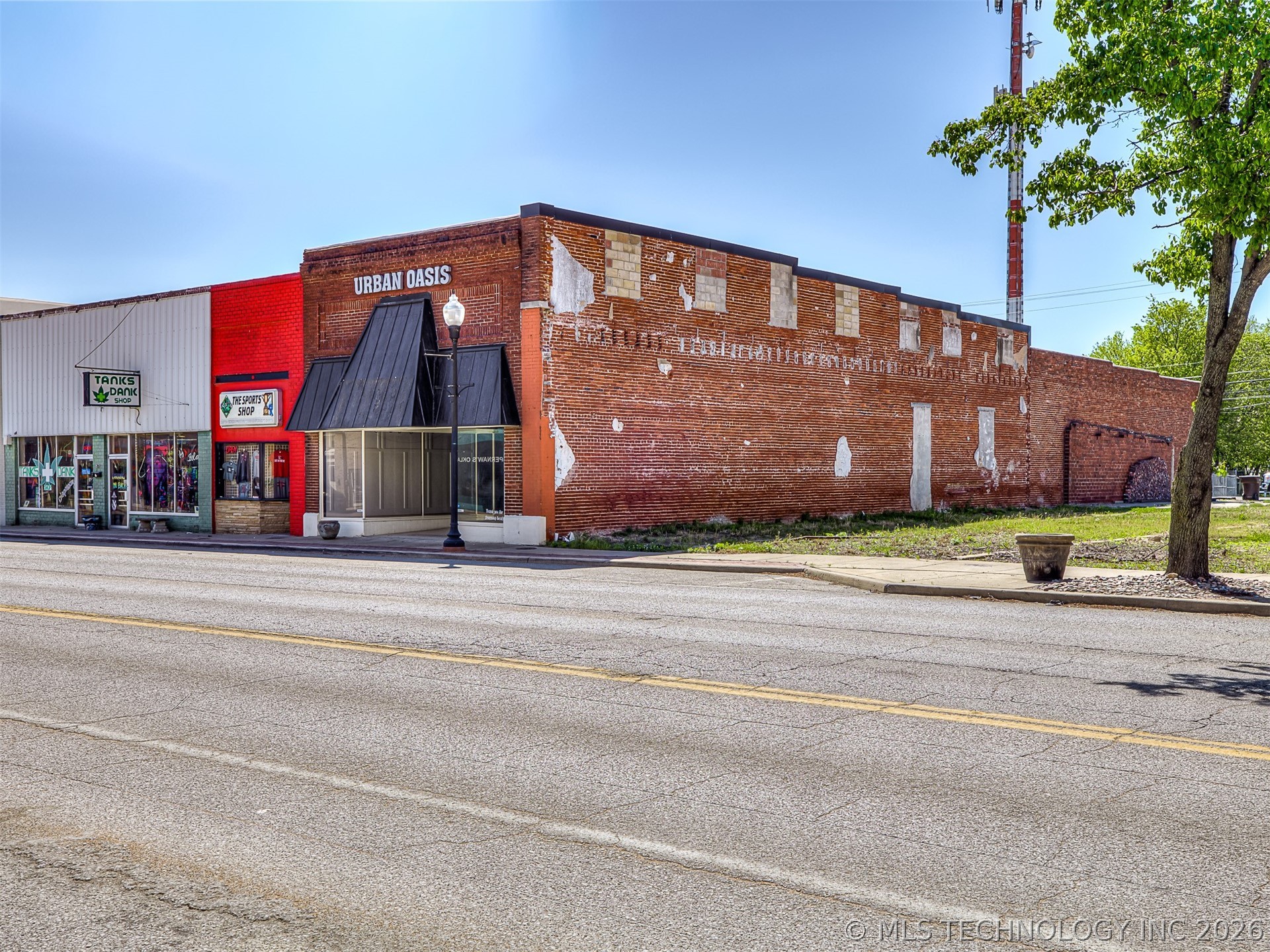 206 E Rogers Boulevard Property Photo 13