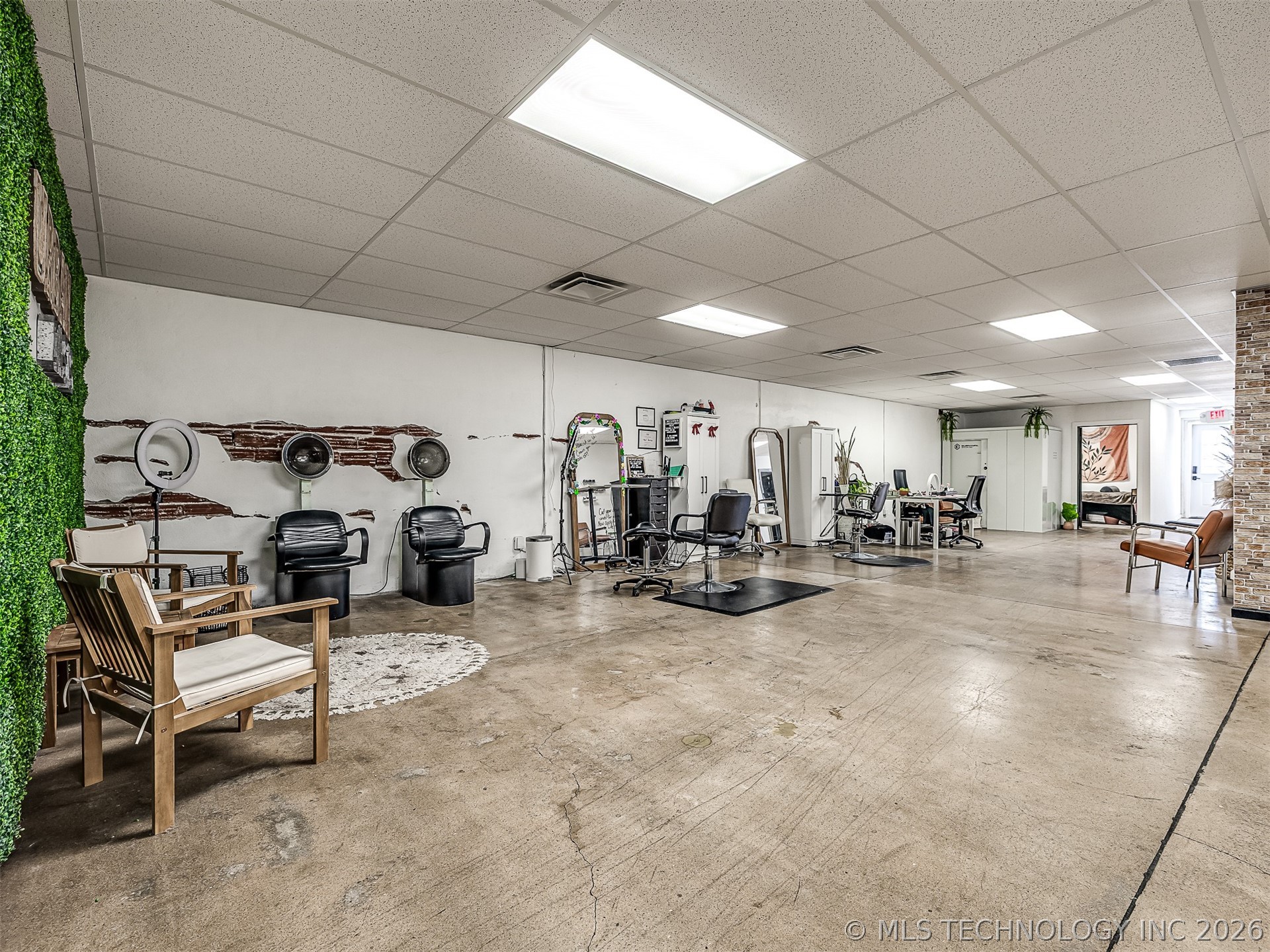 206 E Rogers Boulevard Property Photo 30