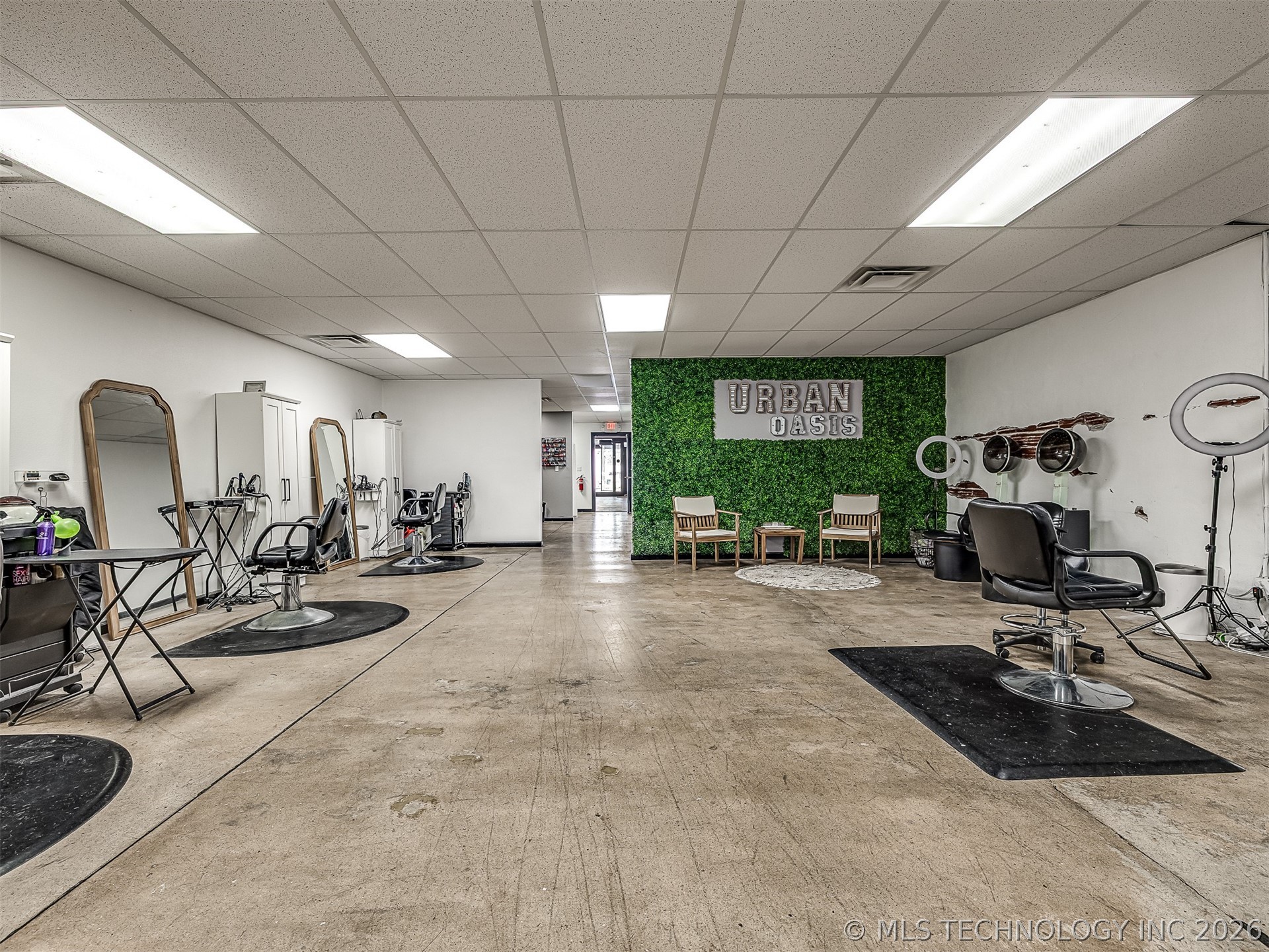 206 E Rogers Boulevard Property Photo 32