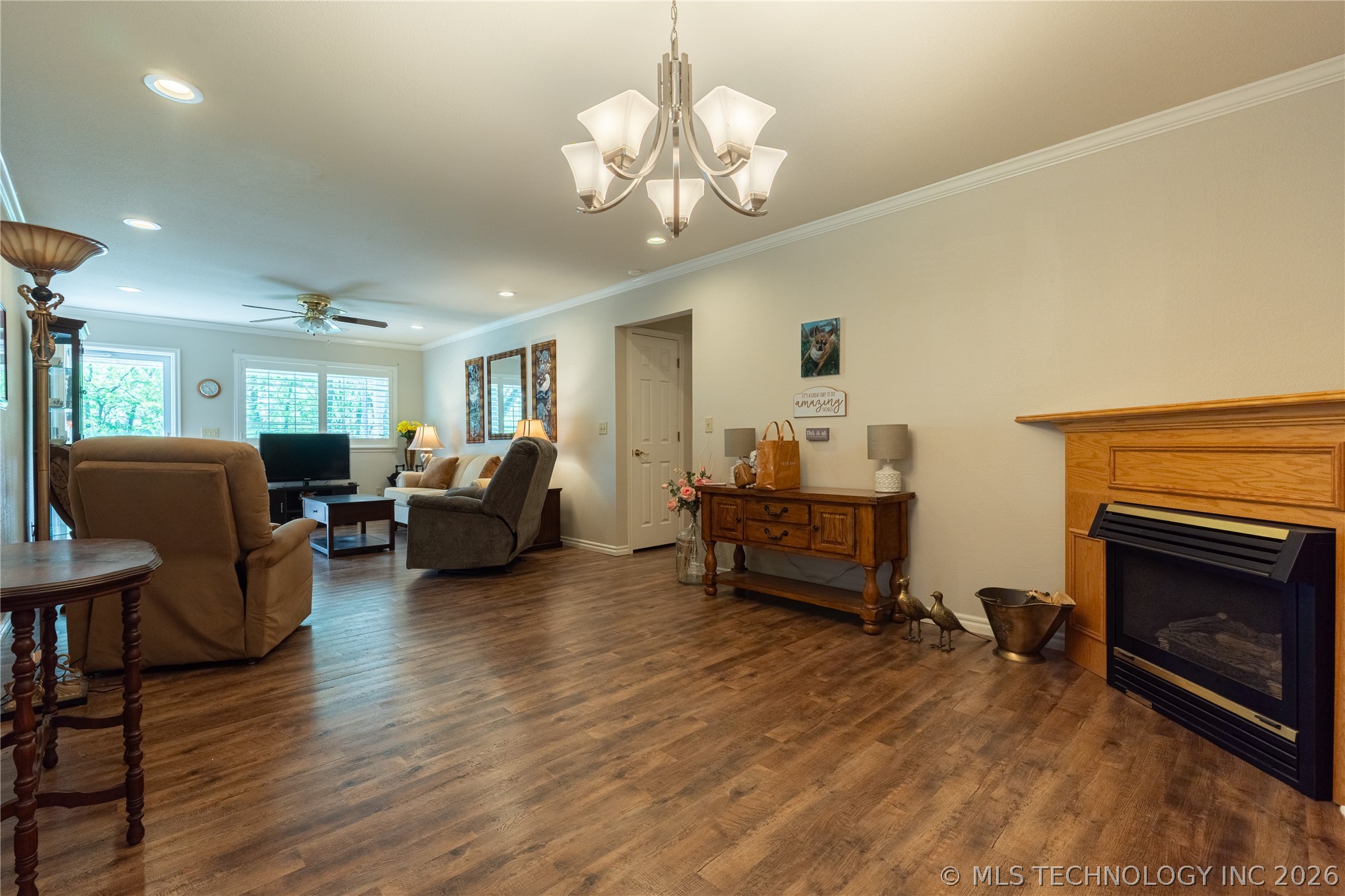 2528 S 63rd West Avenue Property Photo 5