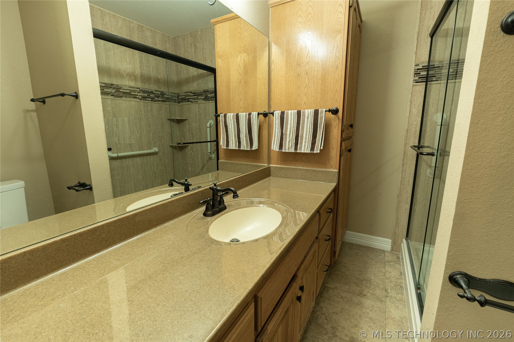 2528 S 63rd West Avenue Property Photo 13