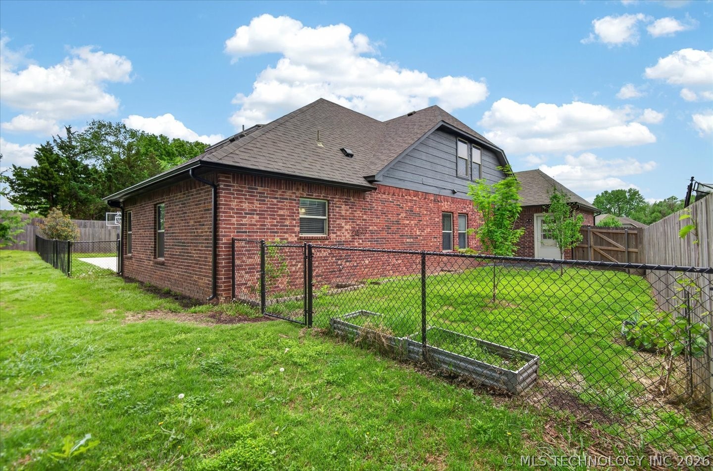 2316 Jefferson Road Property Photo 43