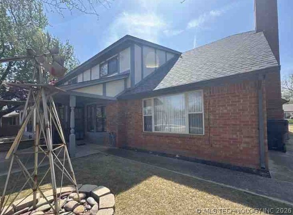 6105 Kingsbridge Drive Property Photo 5
