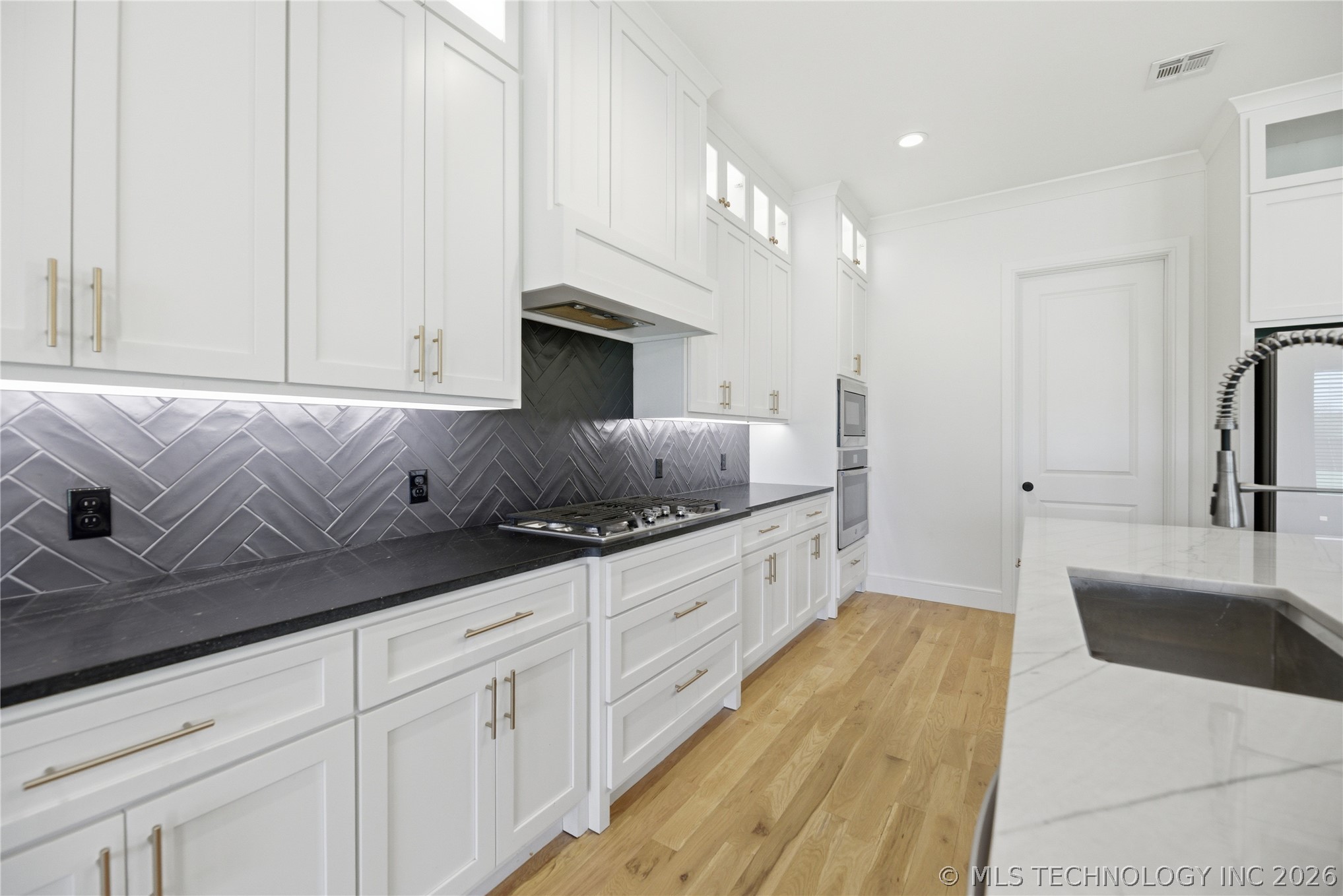 16011 E 106th Place N Property Photo 11