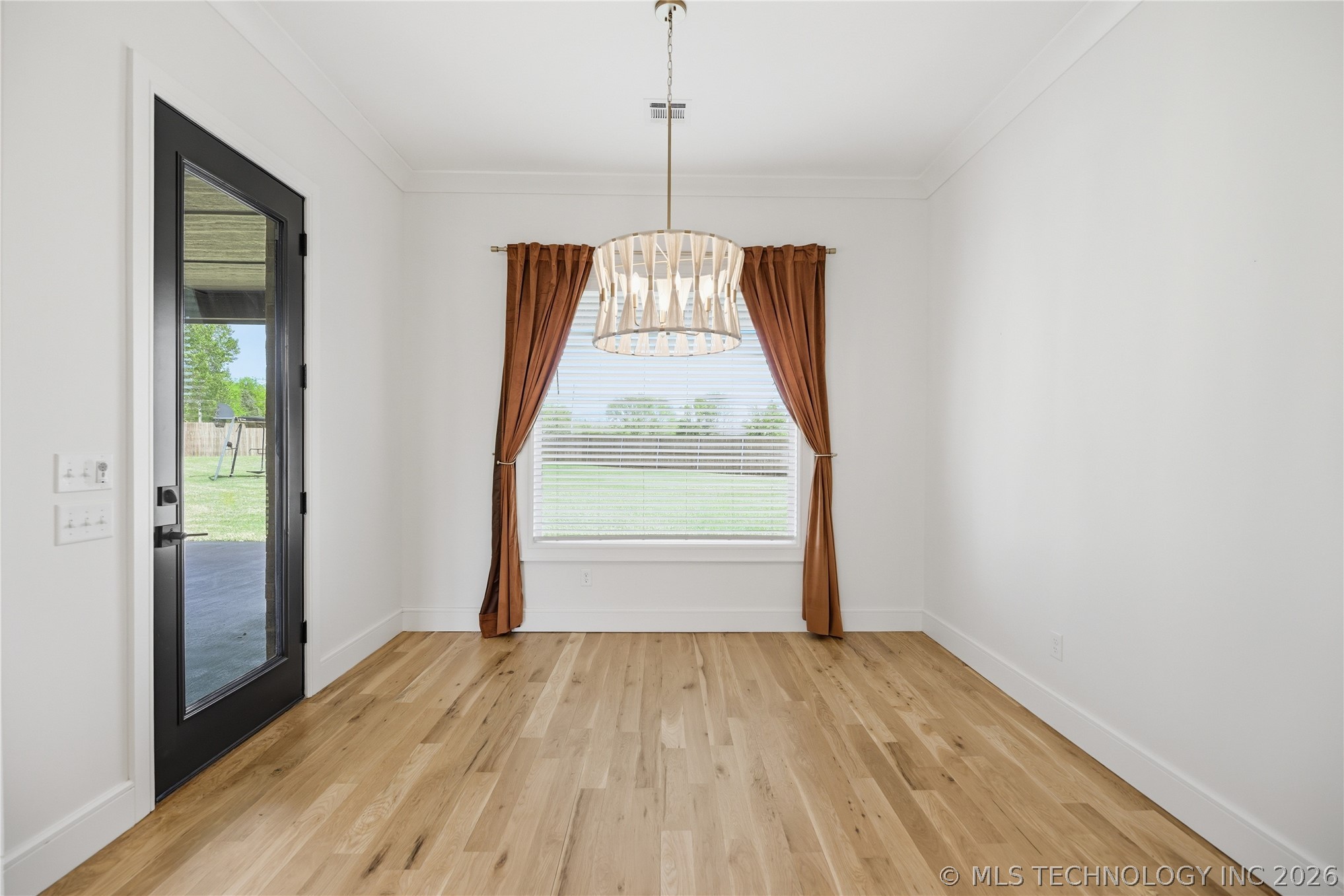 16011 E 106th Place N Property Photo 13